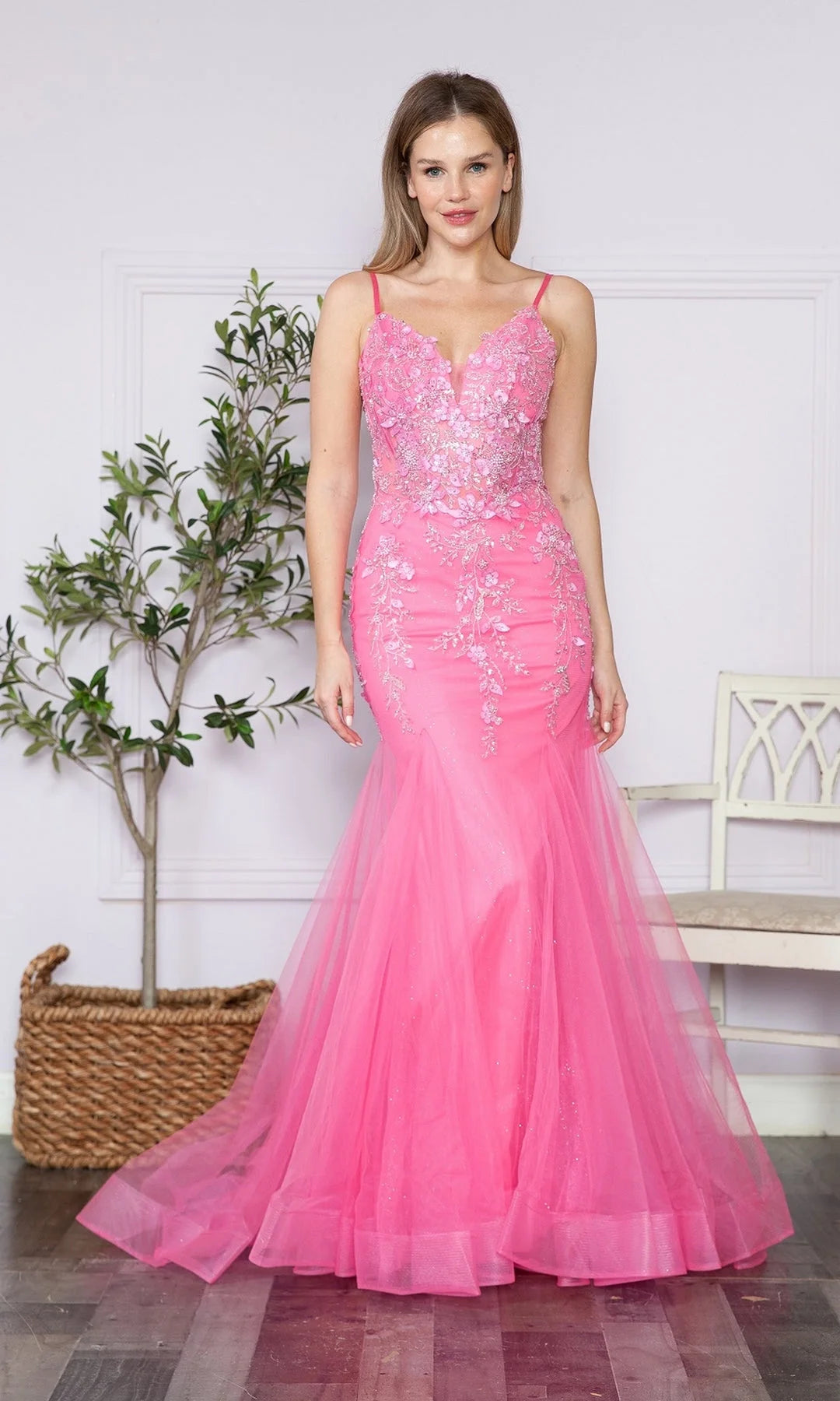 Charming Mermaid V-Neck Sleeveless Floral Beaded Pink Long Prom Dresses Gown