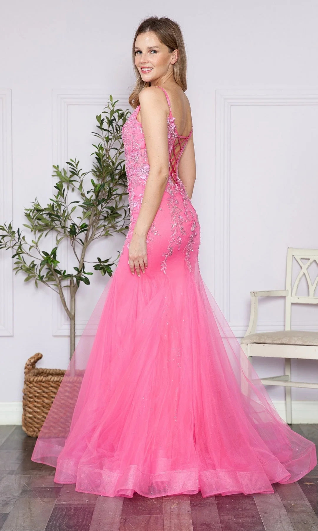 Charming Mermaid V-Neck Sleeveless Floral Beaded Pink Long Prom Dresses Gown