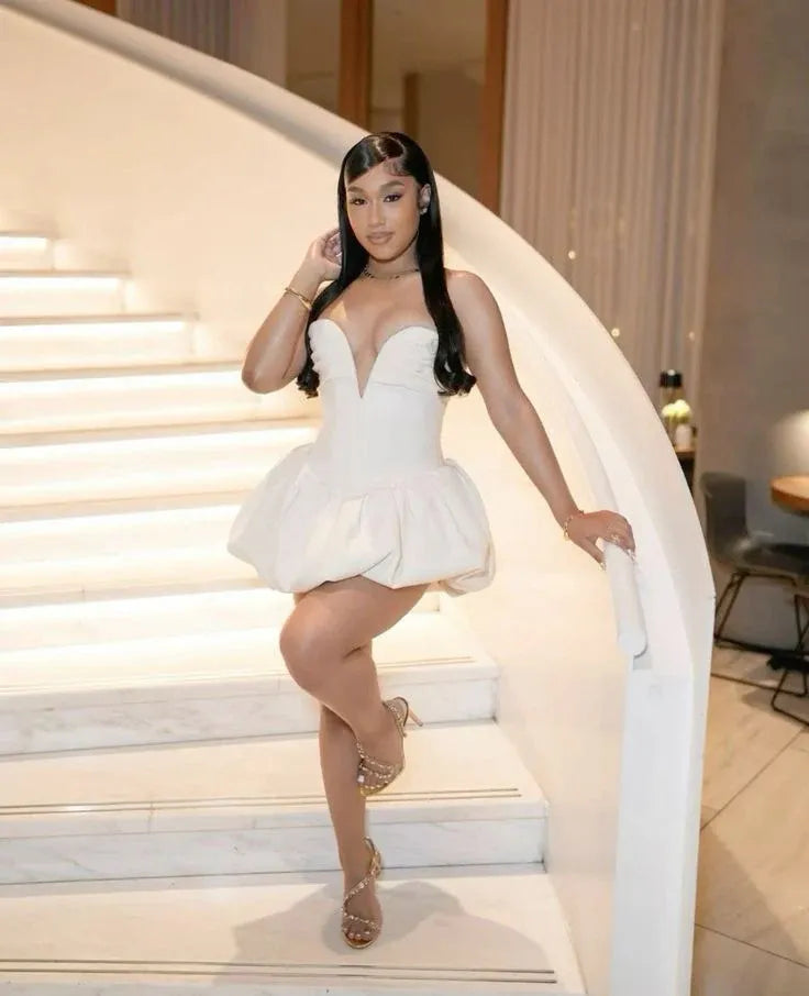 Chic Strapless Deep V Ruched Bodice Bubble Mini White Homecoming Dress