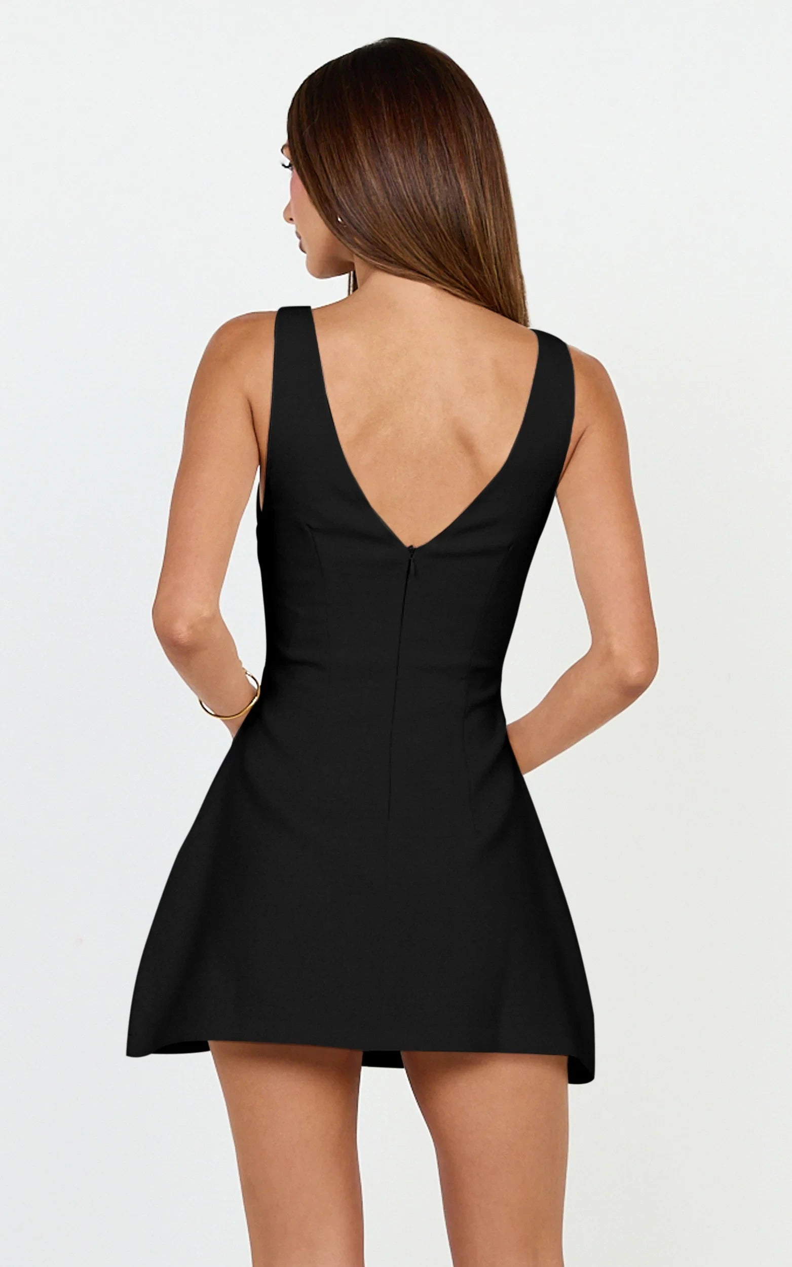 Chic A-Line Halter Neck Sleeveless Tie-Back Mini Homecoming Dress for Special Occasions