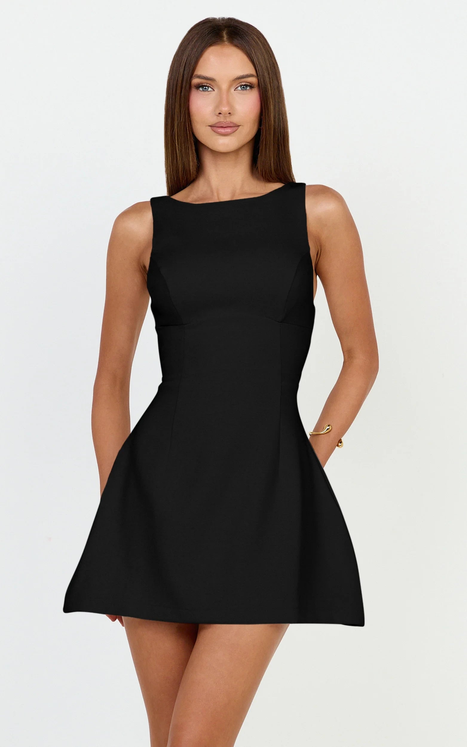 Chic A-Line Halter Neck Sleeveless Tie-Back Mini Homecoming Dress for Special Occasions