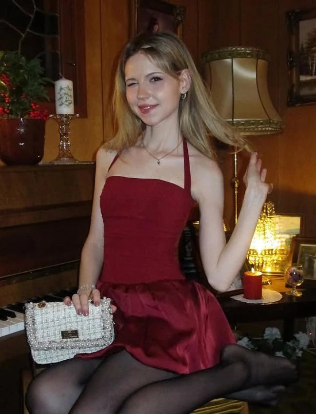 Chic A-Line Halter Sleeveless Ruched Bubble Burgundy Mini Homecoming Dresses