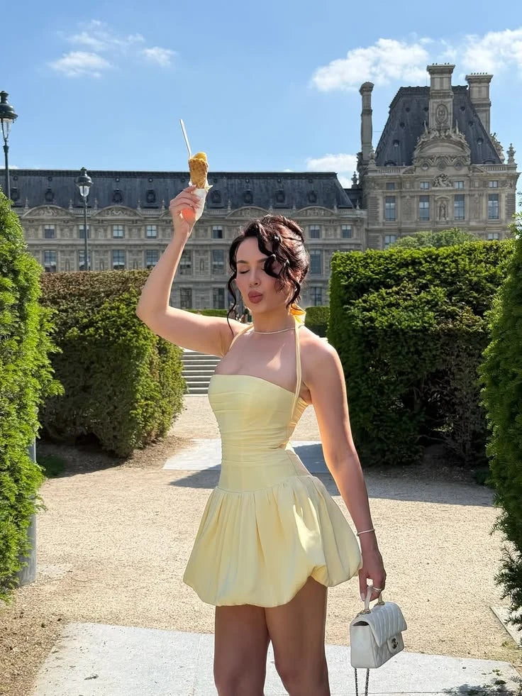 Chic A-Line Halter Sleeveless Ruched Bubble Yellow Mini Homecoming Dress