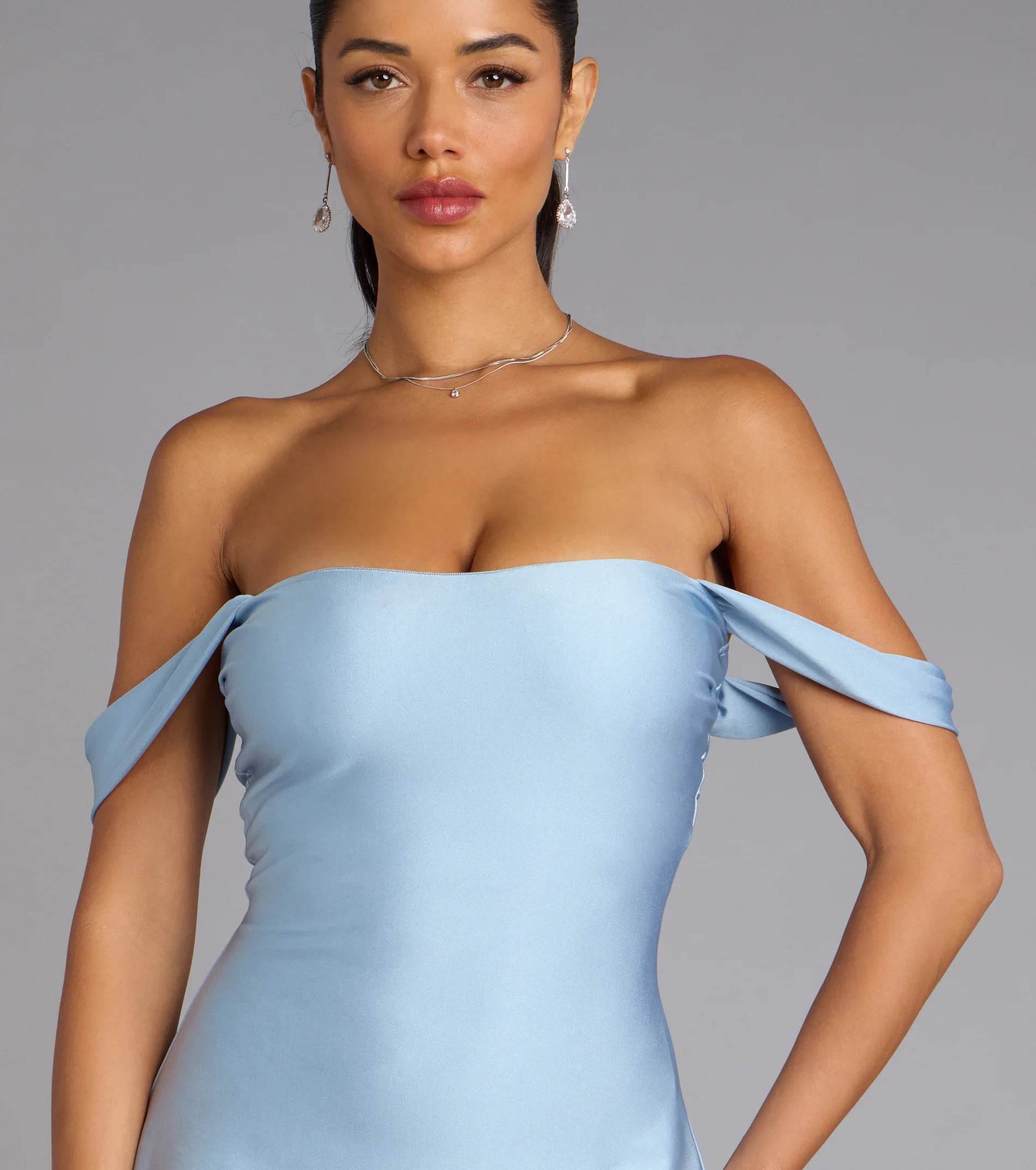 Chic A-Line Off-the-Shoulder Short Sleeve Sleek Back Mini Homecoming Dresses