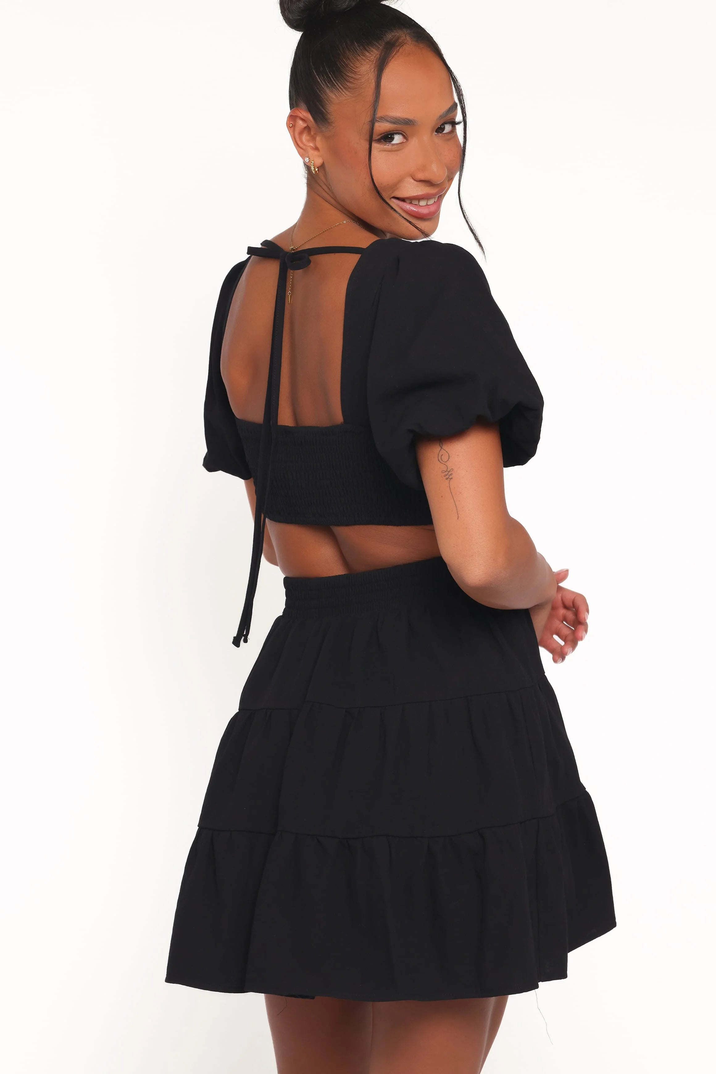 Chic A-Line Round Neck Puffy Sleeve Cutout Black Mini Homecoming Dress Women's