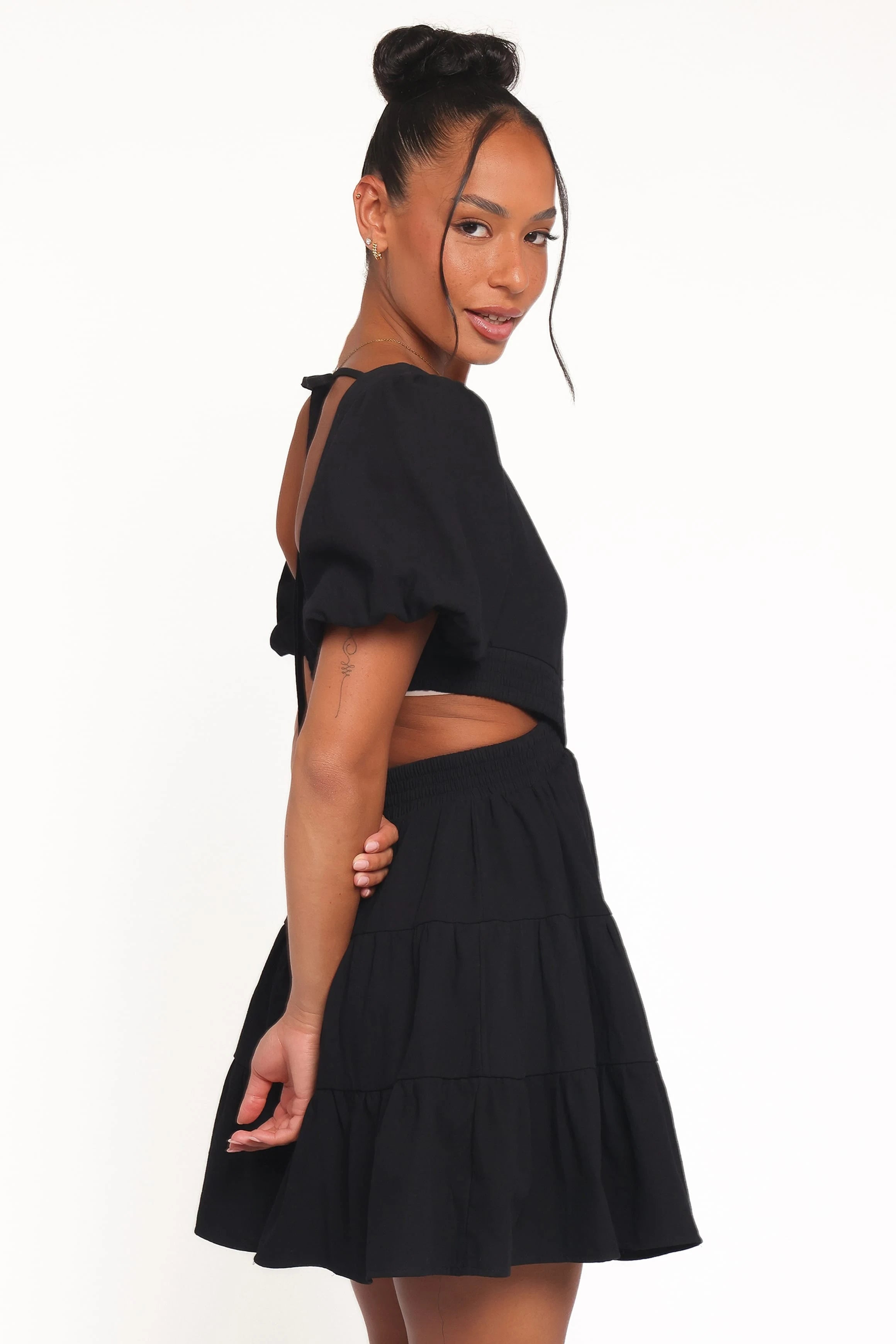 Chic A-Line Round Neck Puffy Sleeve Cutout Black Mini Homecoming Dress Women's
