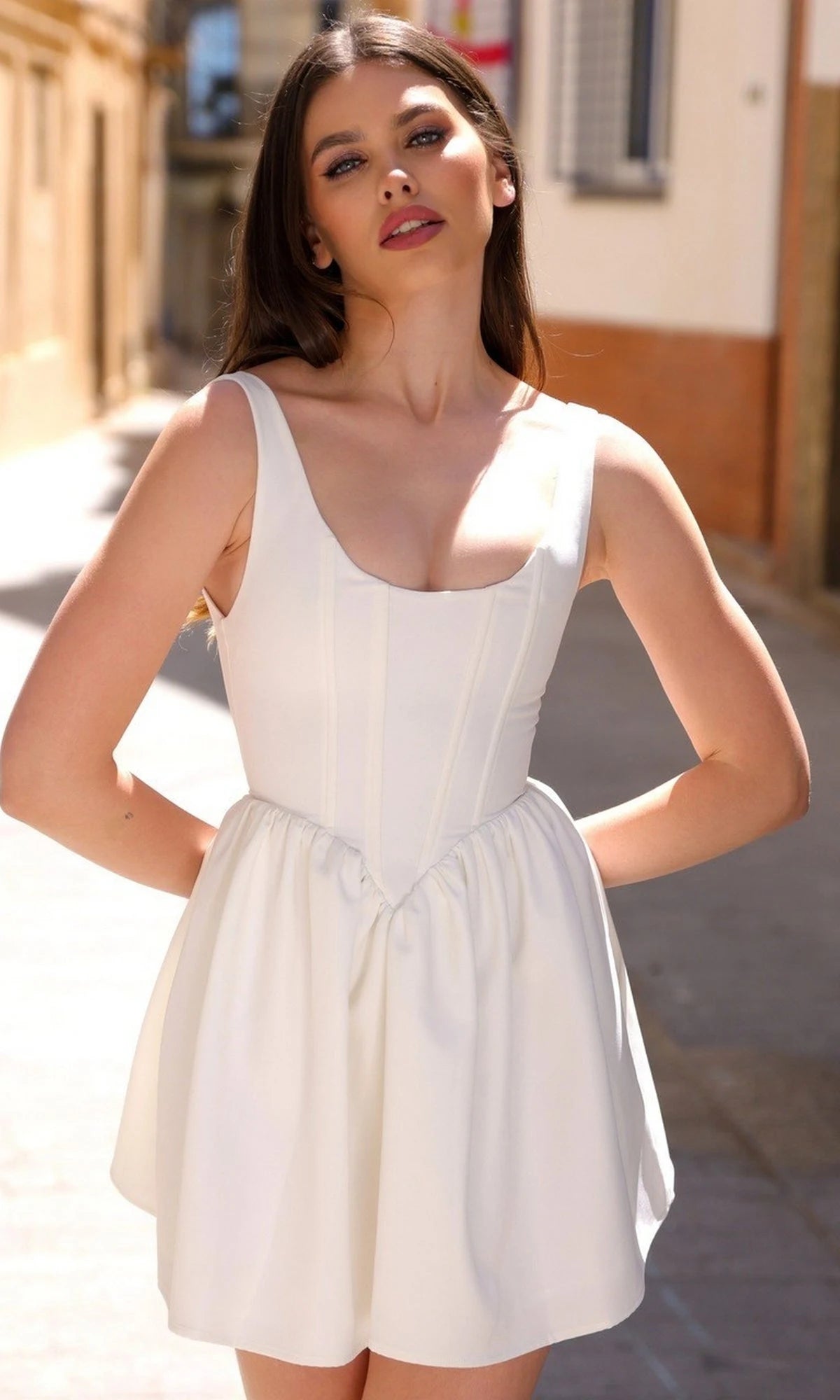 Chic A-Line Scoop Neck Sleeveless Corset Bodice White Mini Homecoming Dress Women's