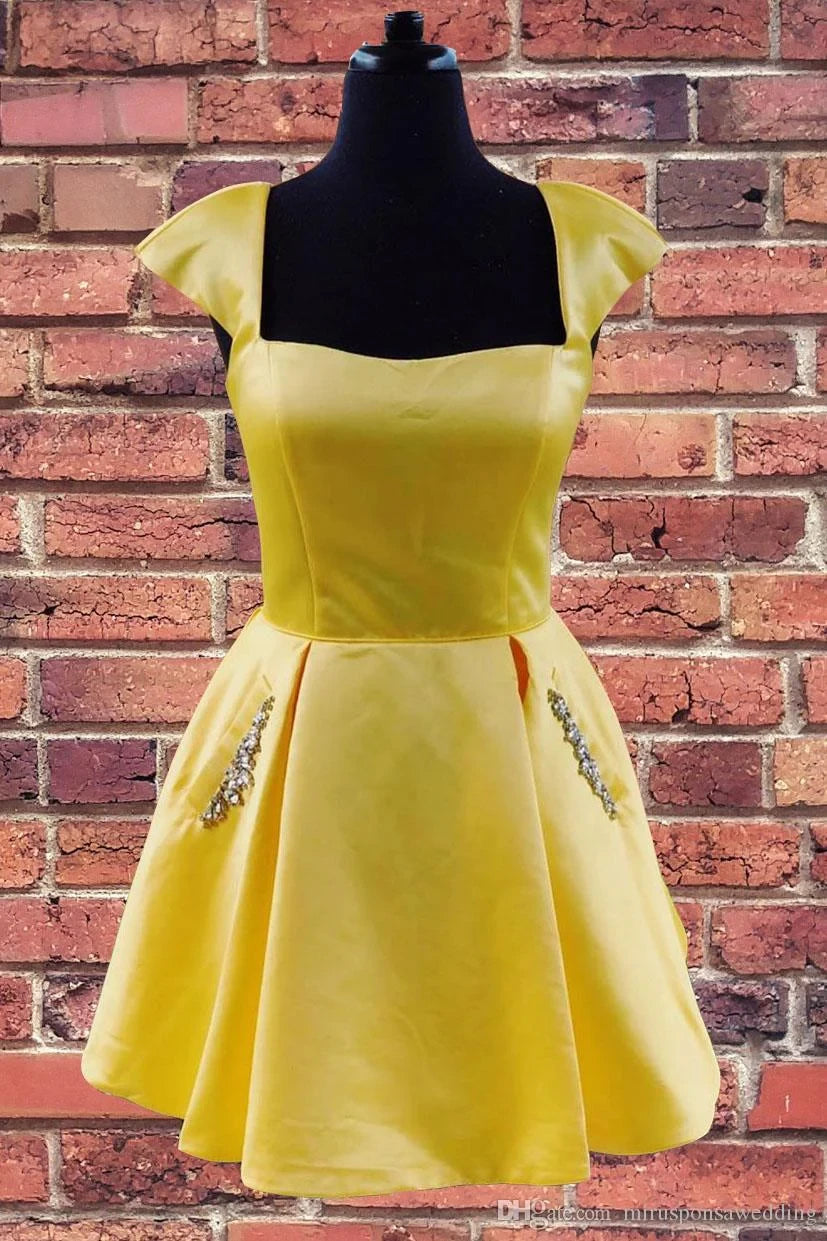 Chic A-Line Square Neck Cap Sleeves Lace-Up Back Short Homecoming Dresses