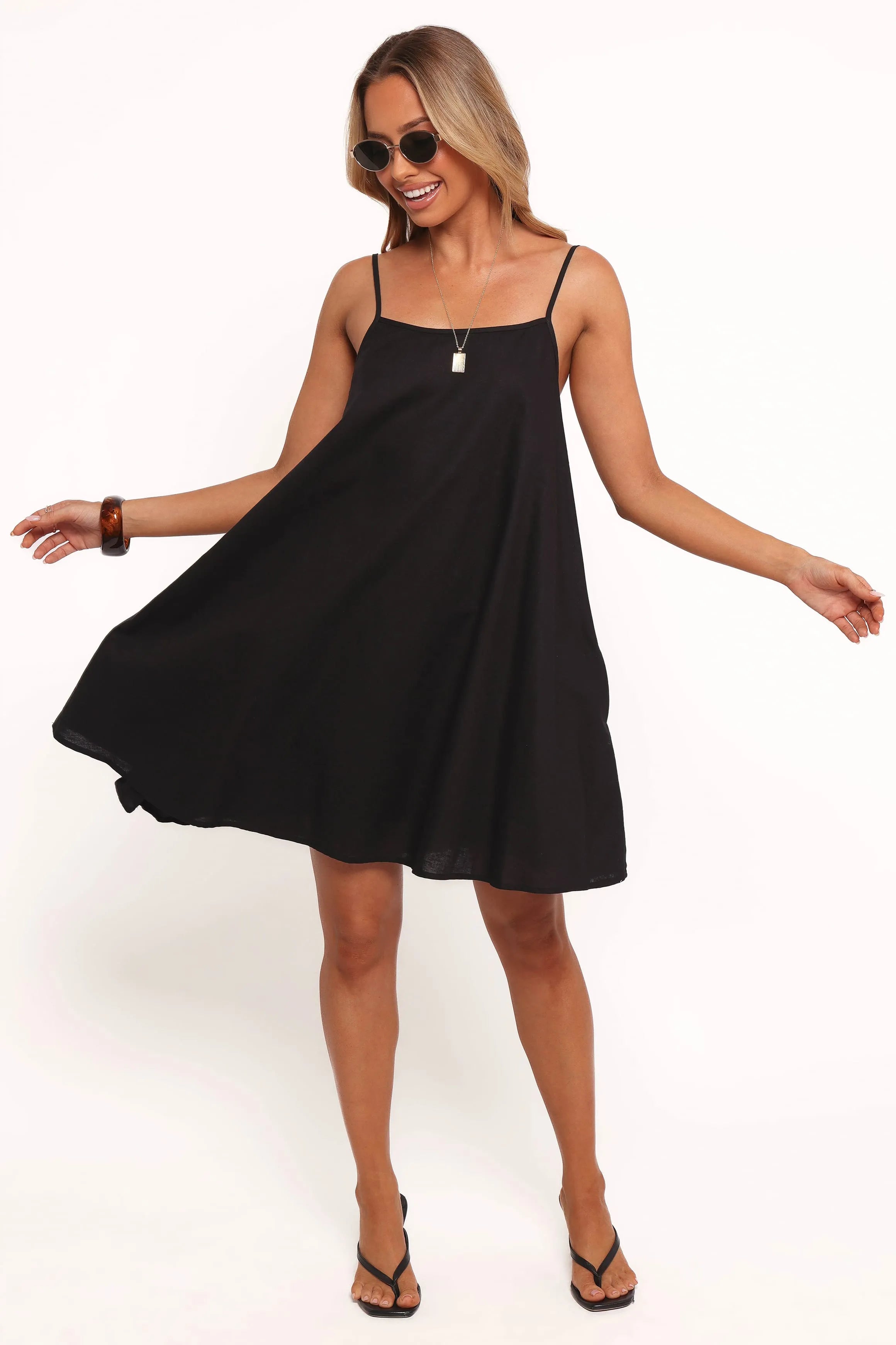 Chic A-Line Square Neck Sleeveless Casual Flowy Black Mini Homecoming Women's Dress