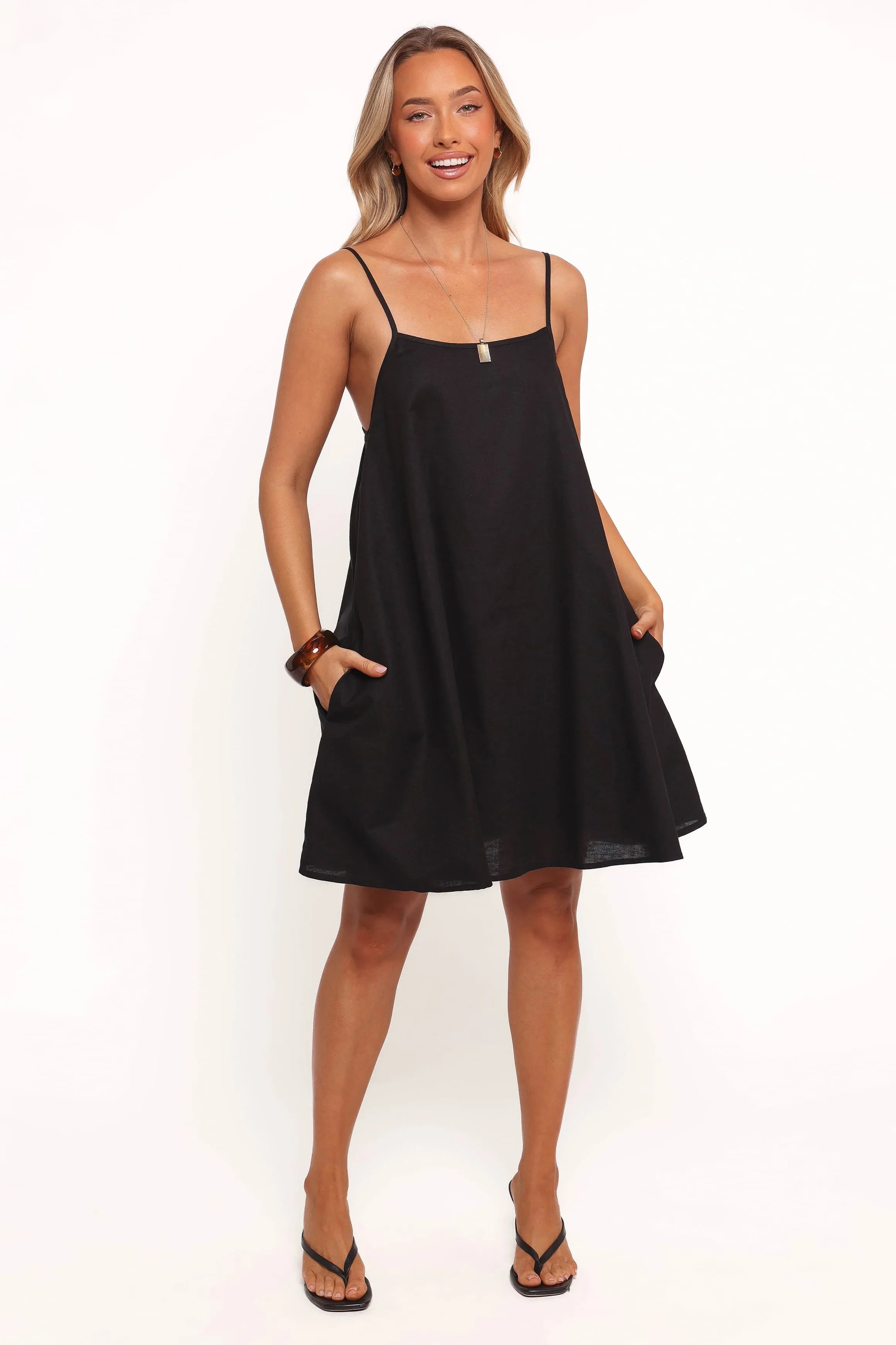 Chic A-Line Square Neck Sleeveless Casual Flowy Black Mini Homecoming Women's Dress