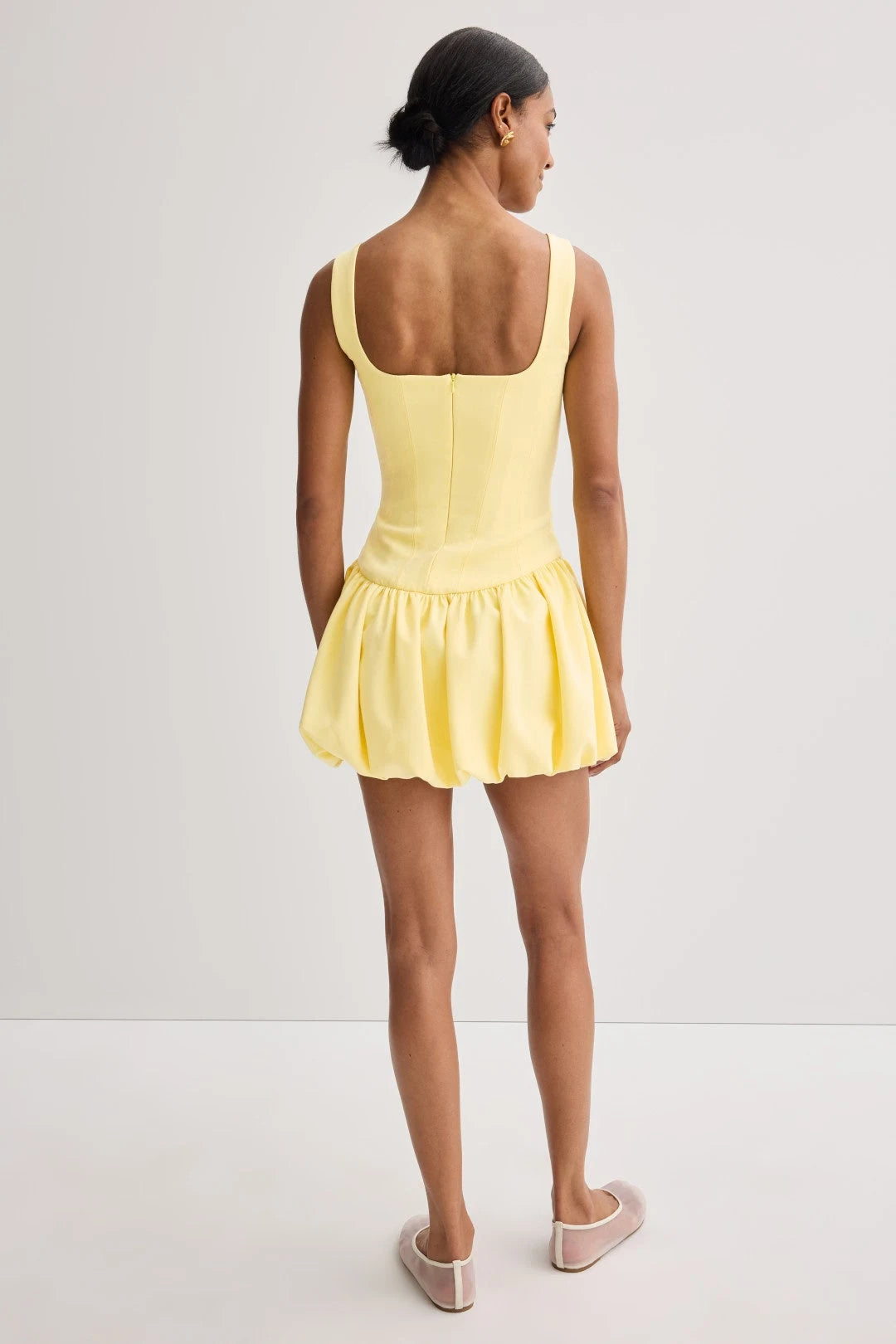 Chic A-Line Square Neck Sleeveless Structured Bubble Yellow Mini Homecoming Women's Dress