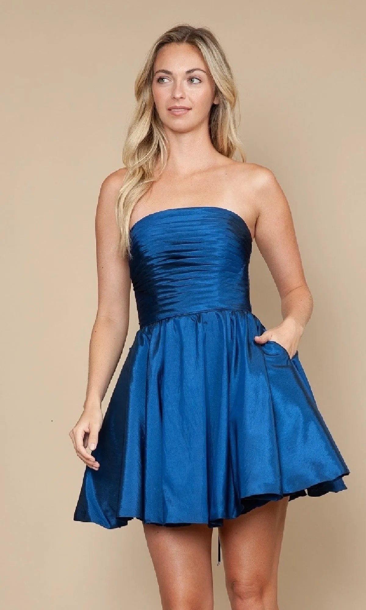Chic A-Line Strapless Ruched Bow Royal Blue Short Homecoming Dress Women's