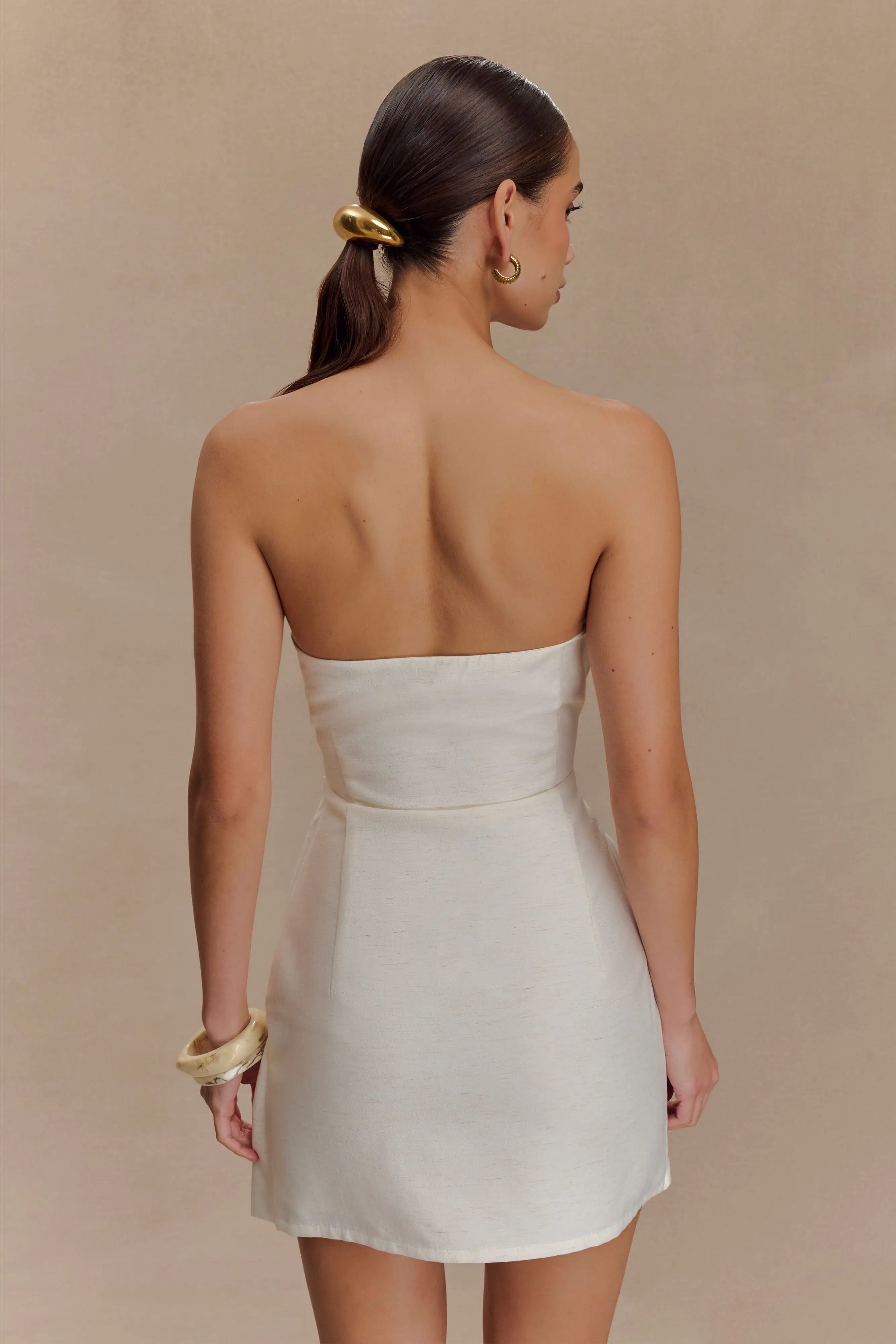 Chic A-Line Strapless Ruched Tie-Front Off-White Mini Homecoming Dress