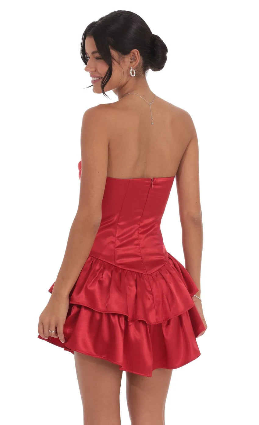 Chic A-Line Strapless Ruffled Tiered Red Short Homecoming Dress for Women