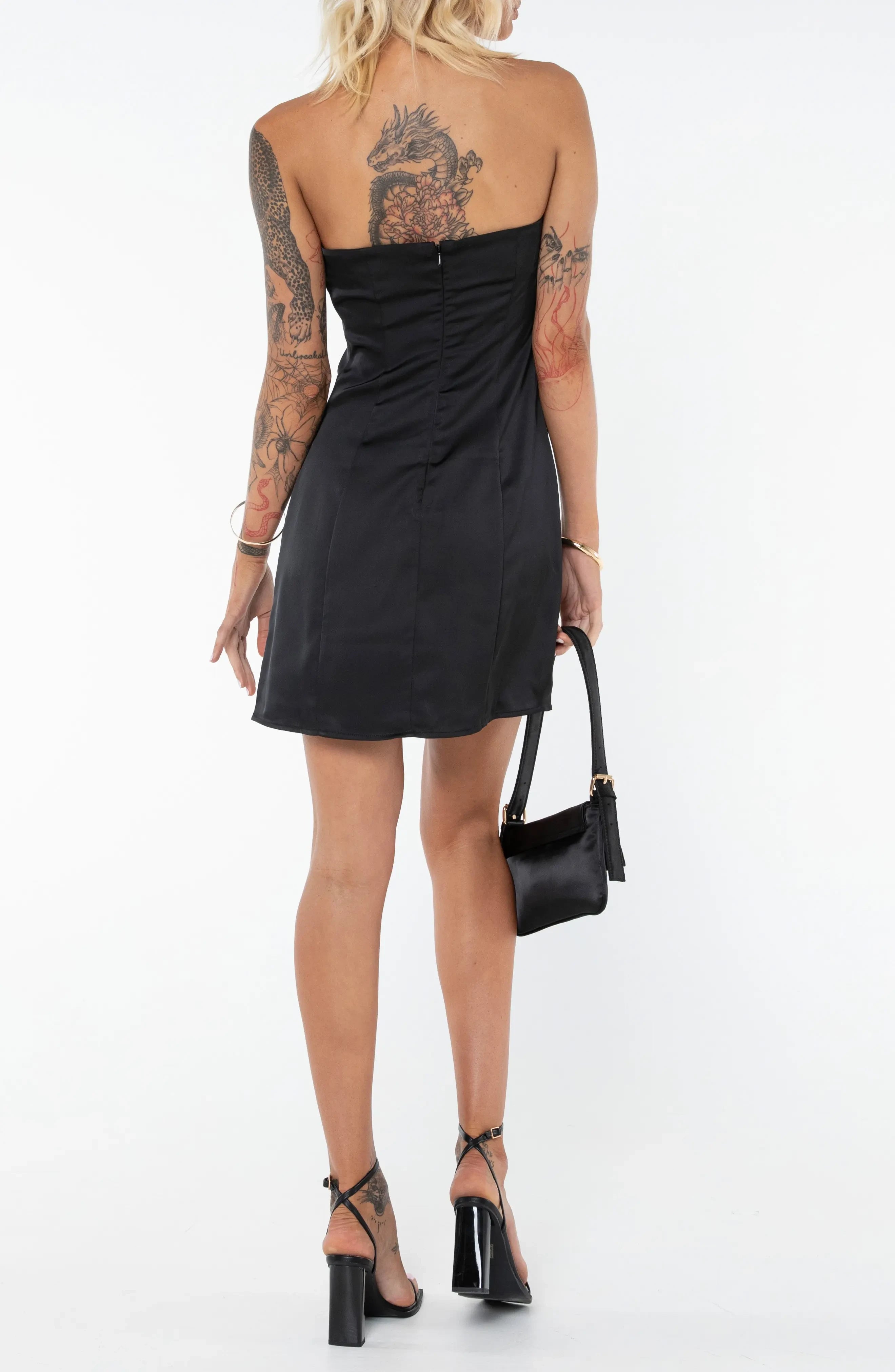Chic A-Line Strapless Sweetheart Sleeveless Zipper Back Mini Black and White Bow Homecoming Dresses