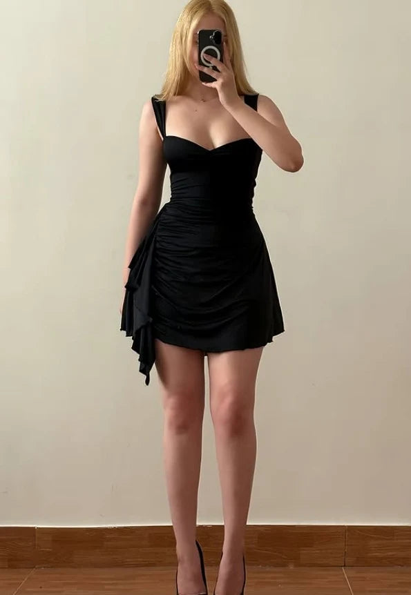 Chic A-Line Sweetheart Sleeveless Draped Ruched Black Mini Homecoming Dresses