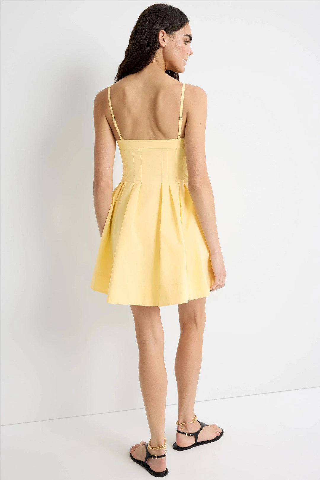 Chic A-Line Sweetheart Sleeveless Pleated Casual Yellow Mini Homecoming Dress