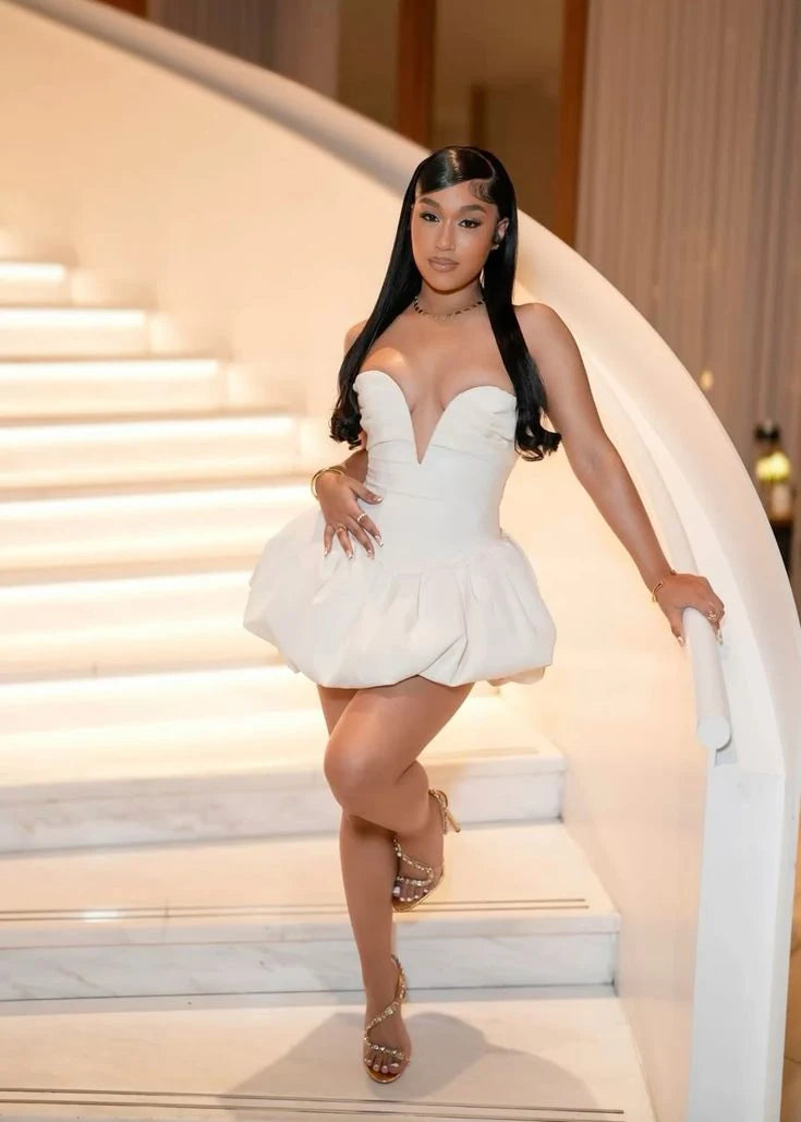 Chic A-Line Sweetheart Sleeveless Puffy Structured Ivory Mini Homecoming Dress Women