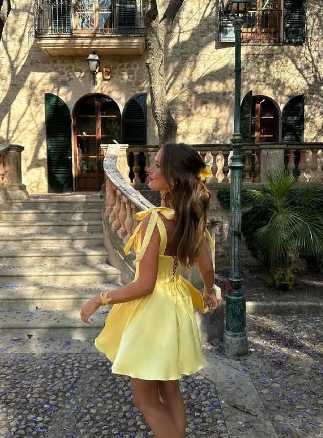 Chic A-Line Sweetheart Sleeveless Ruched Tie-Shoulder Yellow Mini Homecoming Dress