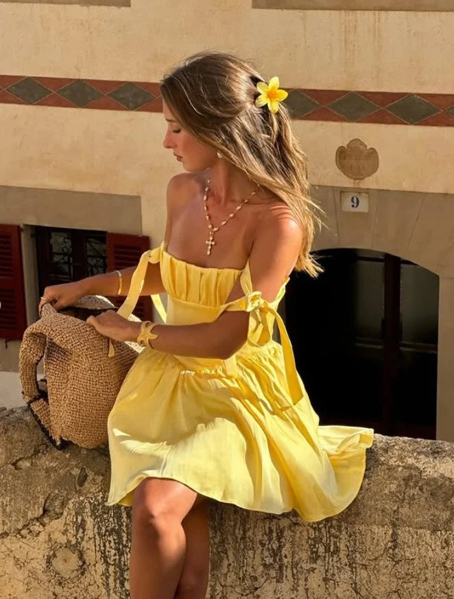 Chic A-Line Sweetheart Sleeveless Ruched Tie-Shoulder Yellow Mini Homecoming Dress