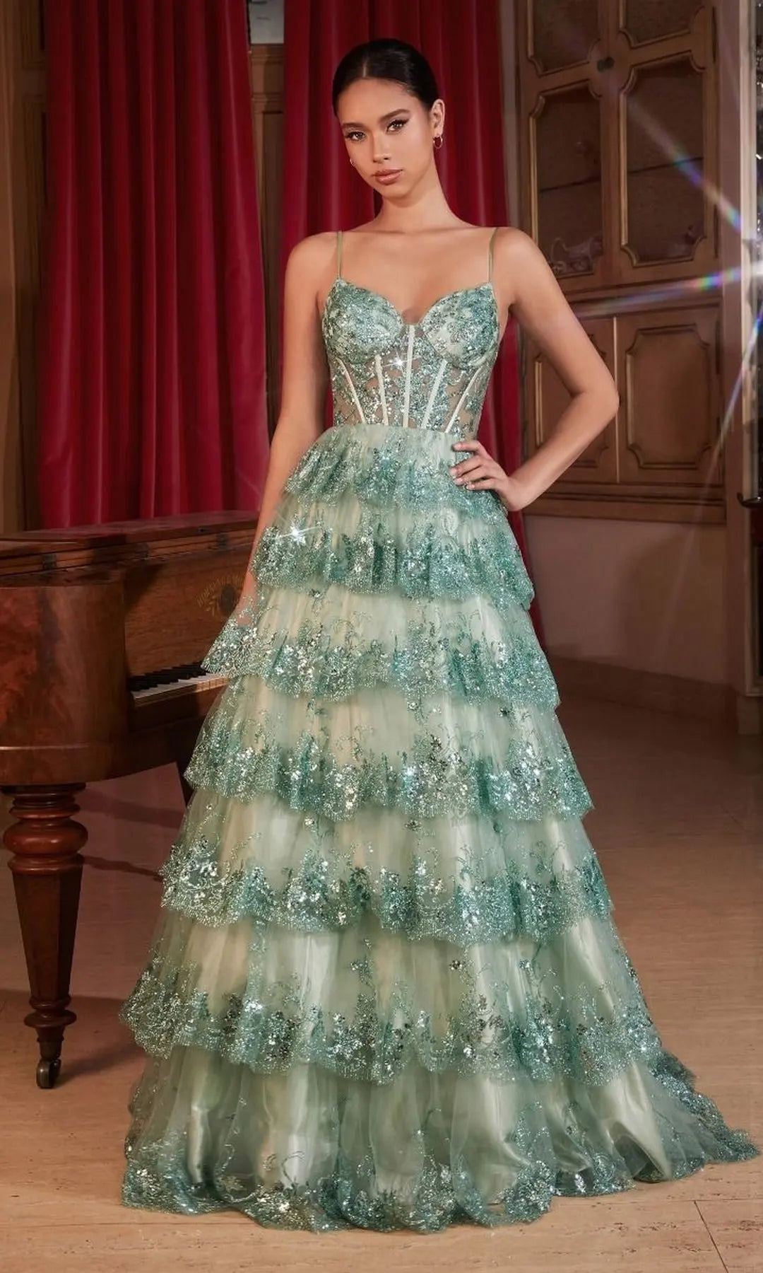 Chic A-Line Sweetheart Sleeveless Tiered Corset Green Long Prom Dresses Women