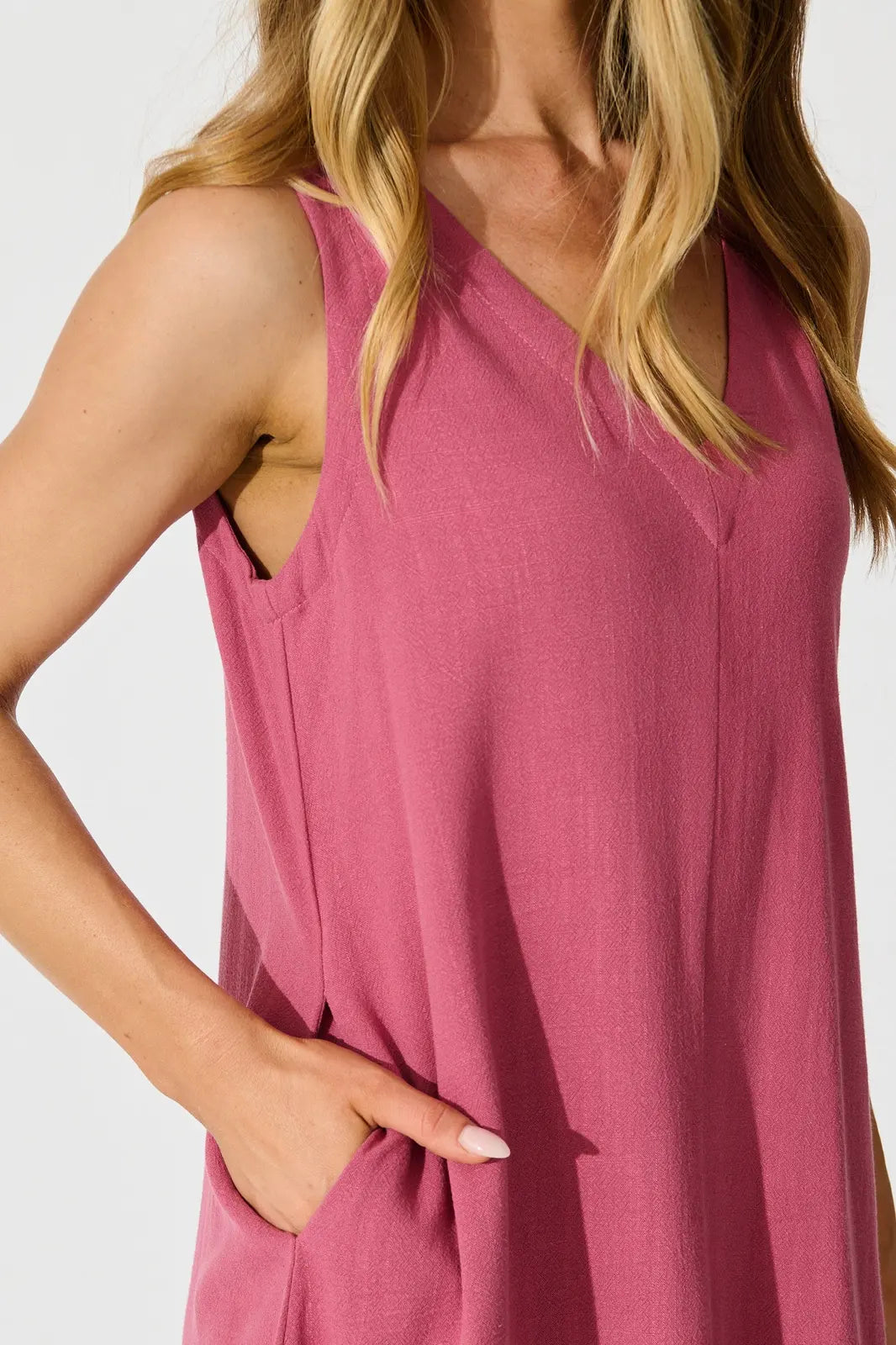 Chic A-Line V-Neck Sleeveless Casual Rose Pink Short Homecoming Dress Women's