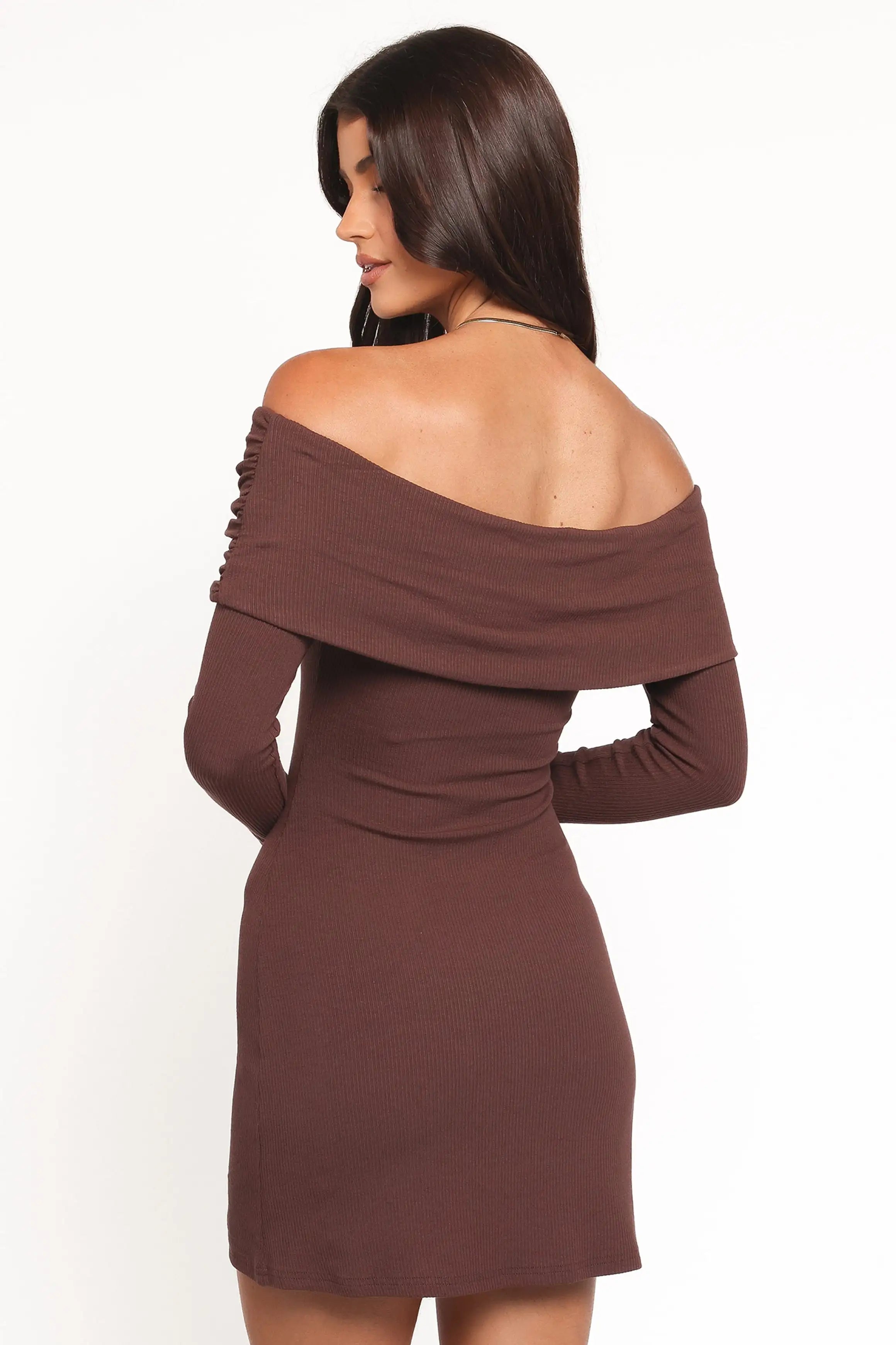 Chic Bodycon Off-Shoulder Long Sleeve Ruched Ribbed Chocolate Mini Homecoming Dress