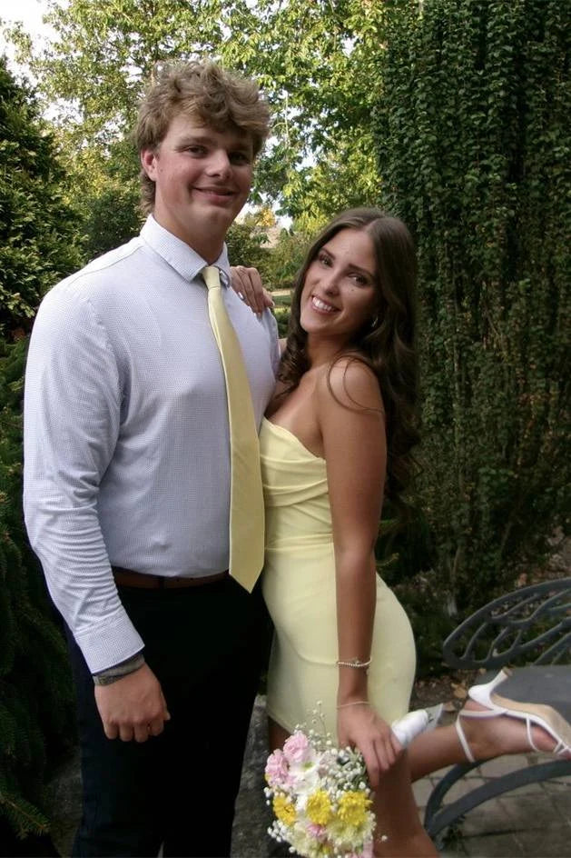 Chic Bodycon Strapless Sleeveless Draped Pastel Yellow Mini Homecoming Dress For Women