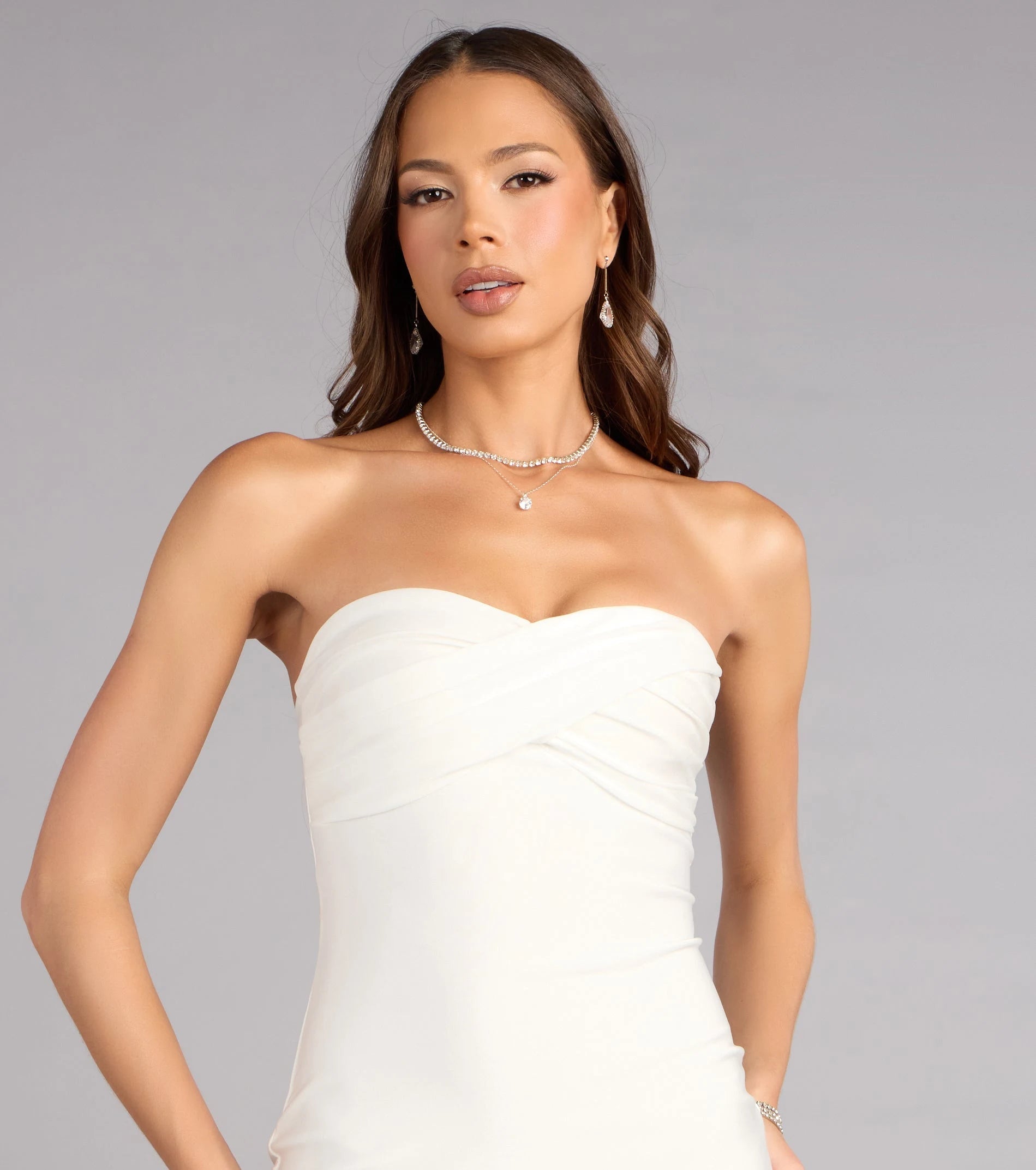 Chic Bodycon Strapless Sleeveless Ruched Fitted Emerald Mini Homecoming Dress Women