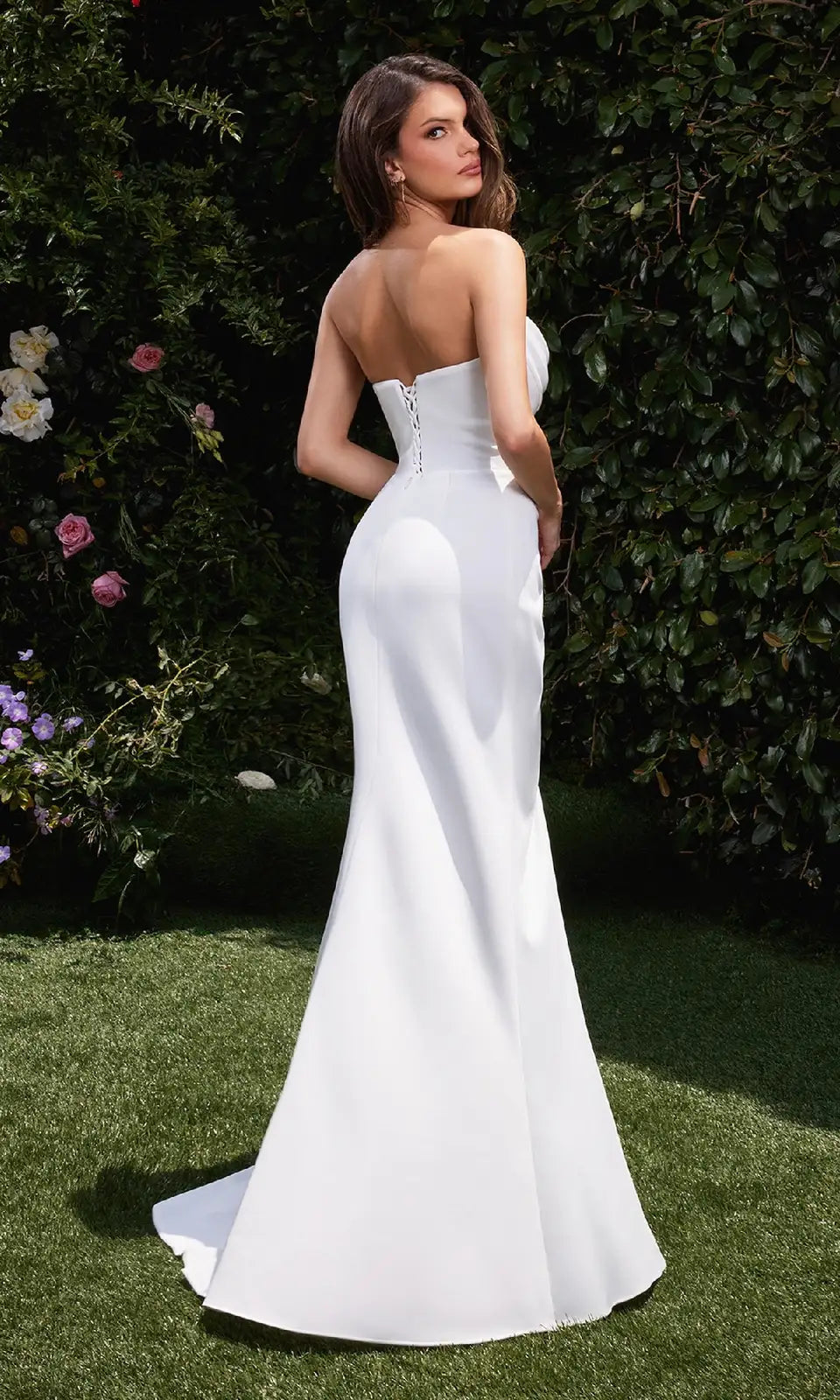 Chic Fitted Cowl Strapless Ruched Slit White Maxi Prom Dresses Women