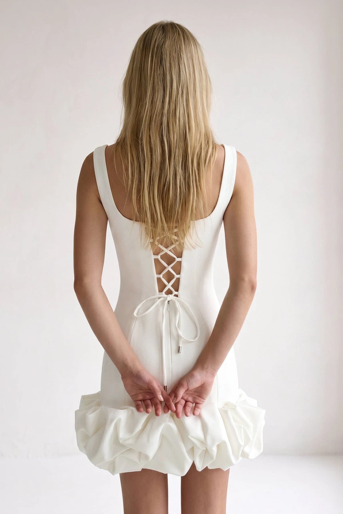 Chic Fitted Square Neck Sleeveless Ruffled White Mini Homecoming Dress for Women