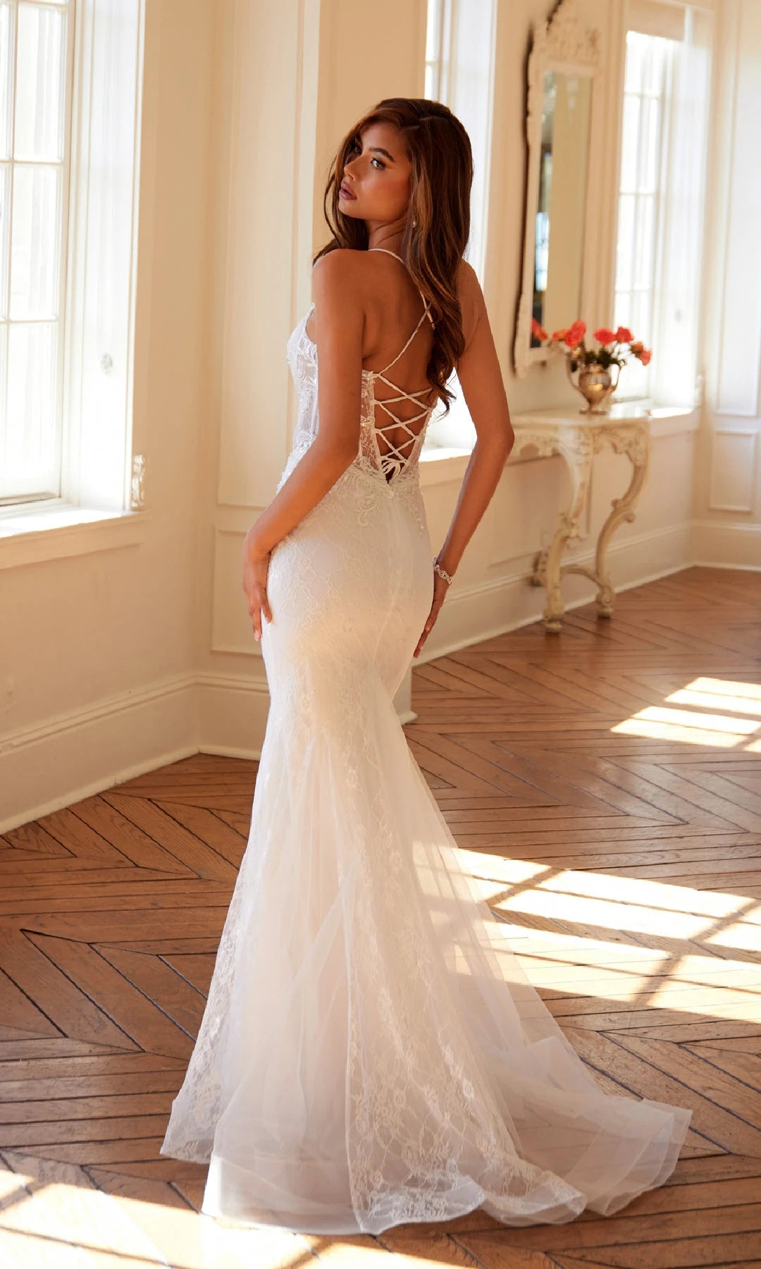 Chic Mermaid Sweetheart Sleeveless Corset Backless White Prom Dresses Women Gown