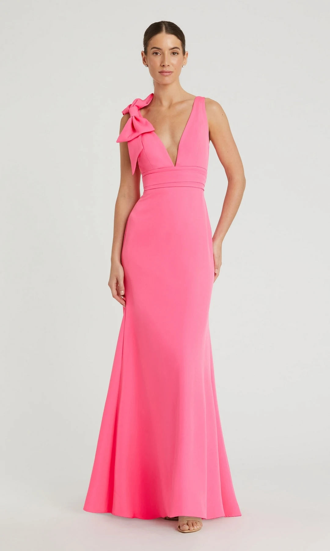 Chic Mermaid V Neck Sleeveless Bow Ruched Pink Long Prom Dresses Women