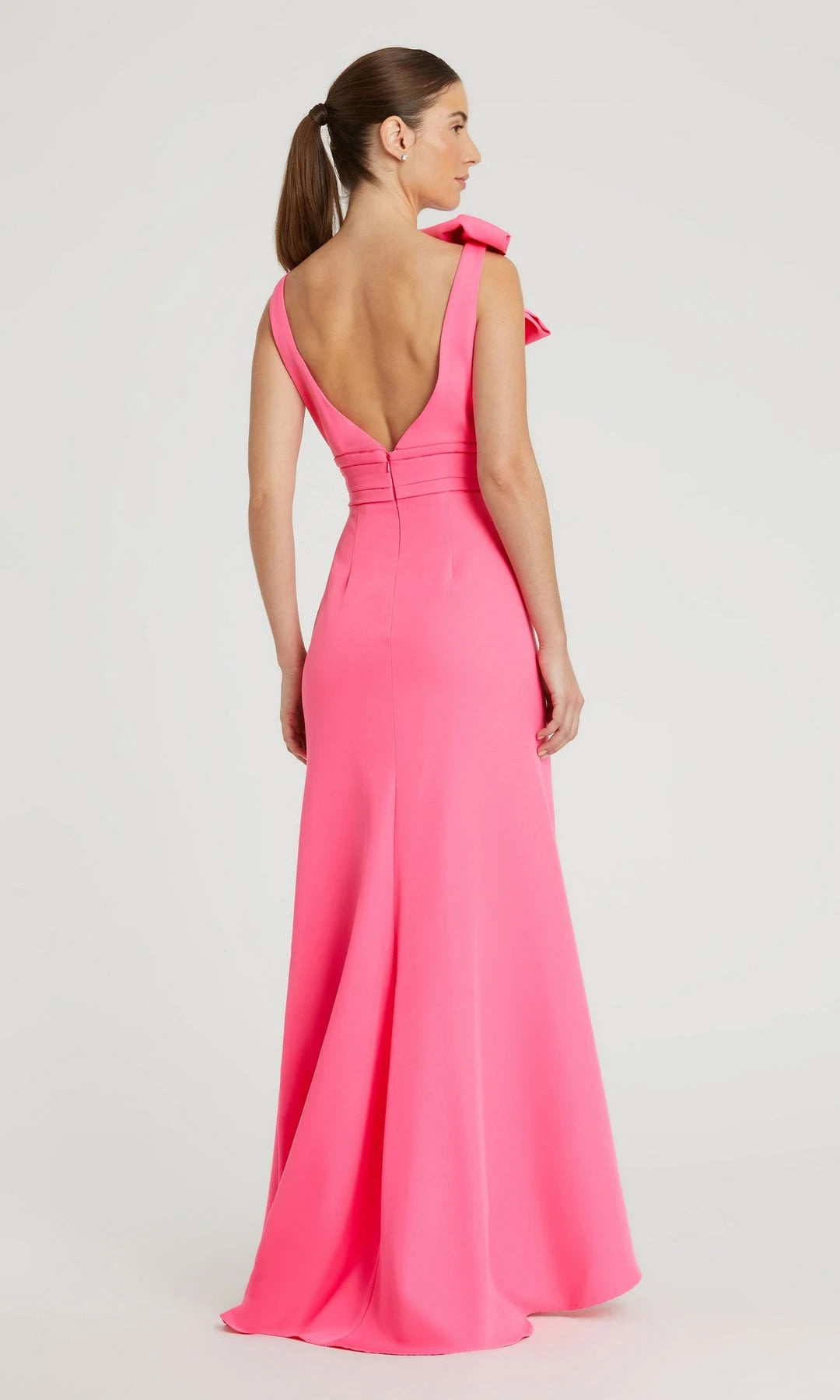 Chic Mermaid V Neck Sleeveless Bow Ruched Pink Long Prom Dresses Women