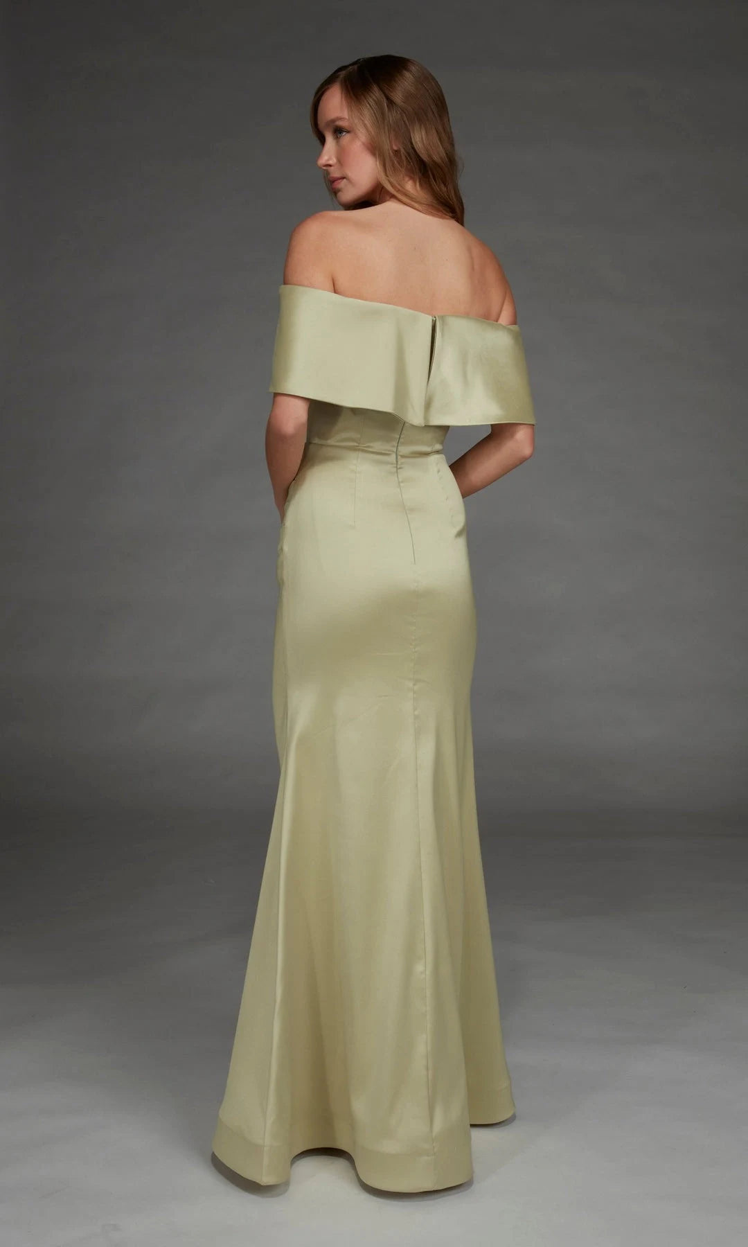 Chic Sheath Off-Shoulder Sleeveless Ruched Foldover Sage Maxi Prom Dresses Women
