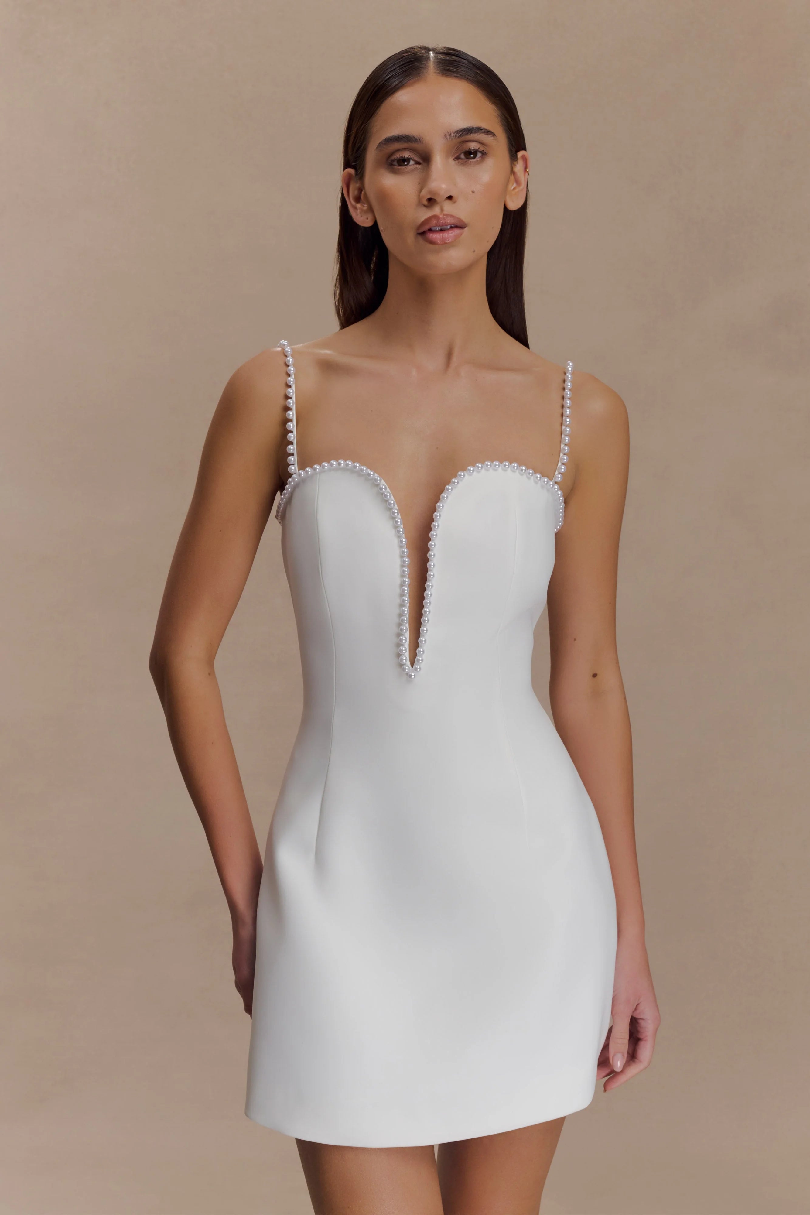 Chic Sheath Plunge Neck Sleeveless Pearl White Mini Homecoming Dress Women