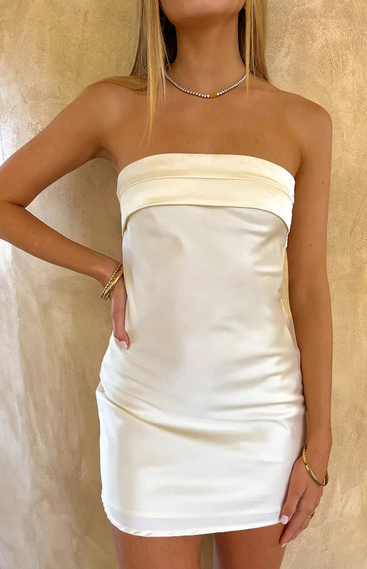 Chic Sheath Strapless Sleeveless Backless Draped Cream Mini Homecoming Dress Women's