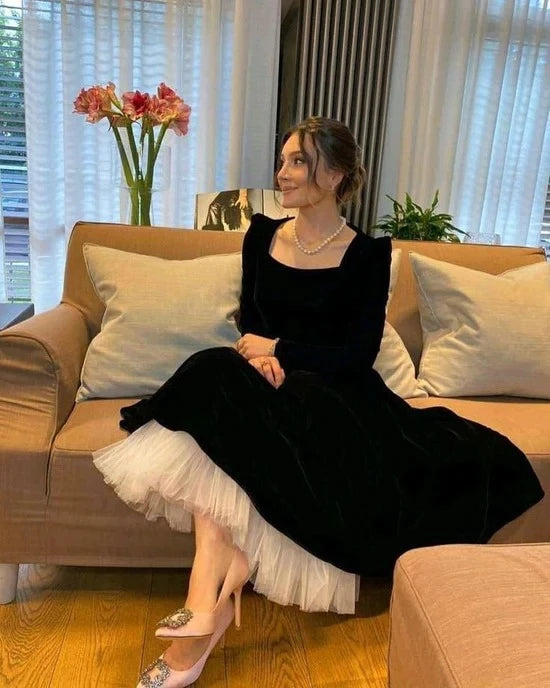 Elegant A-Line Square Neck Long-Sleeve Open Back Velvet Tulle Evening Dress