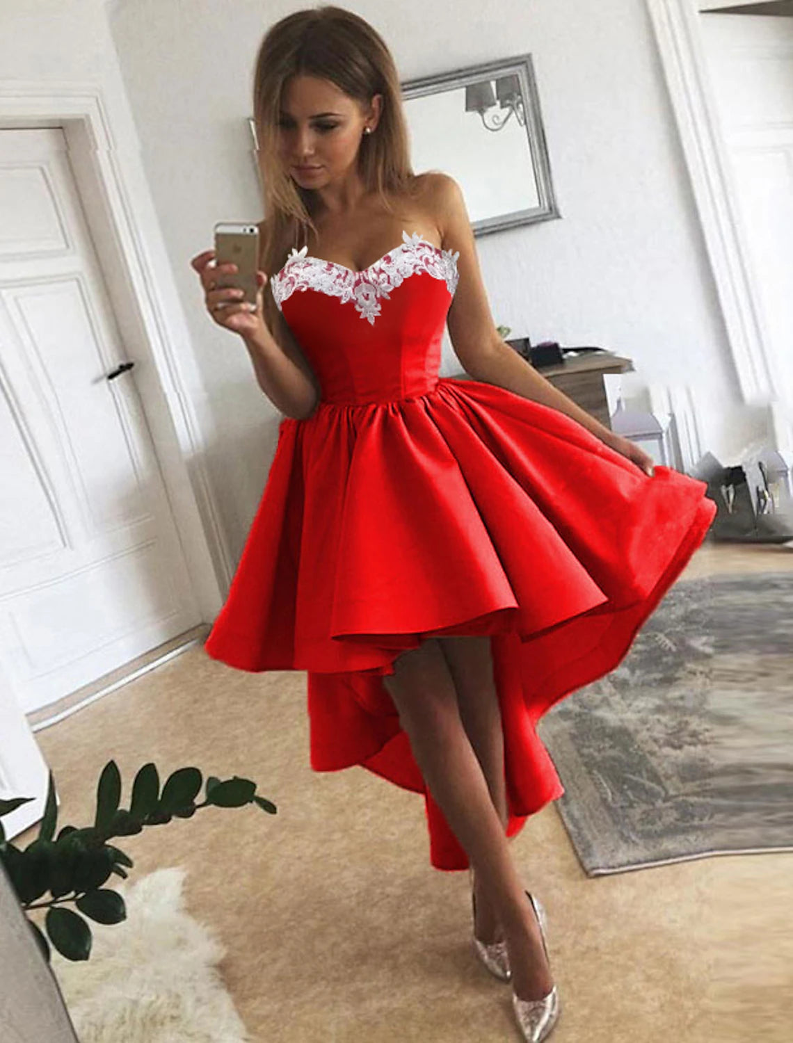 Elegant A-Line Strapless Asymmetrical Satin Applique Cocktail Dress Knee-Length.