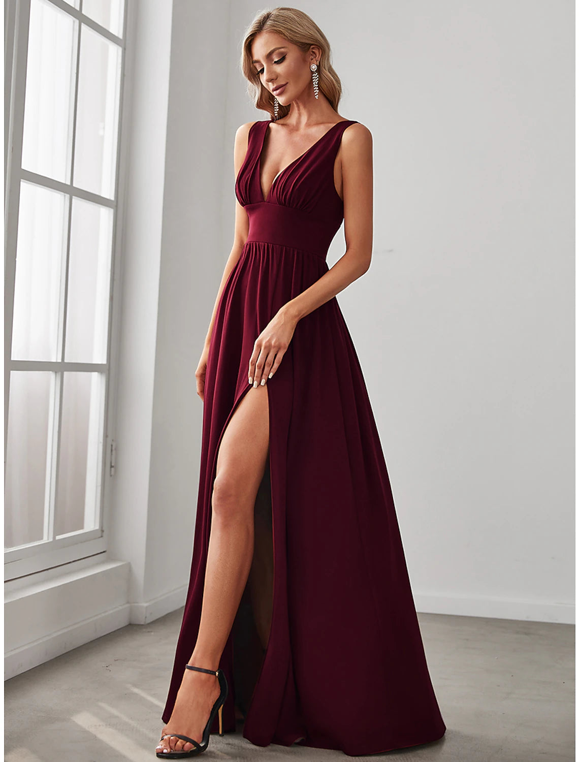 Elegant A-Line V-Neck Chiffon High Split Floor-Length Prom Dress.