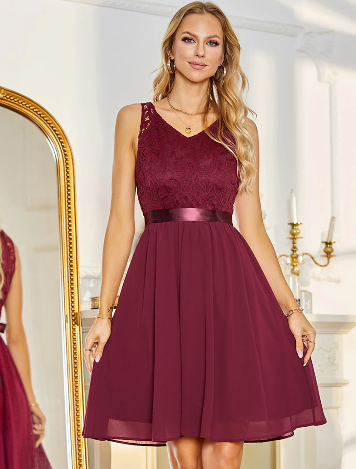 Elegant A-Line V-Neck Chiffon Pleated Knee-Length Cocktail Party Dress.
