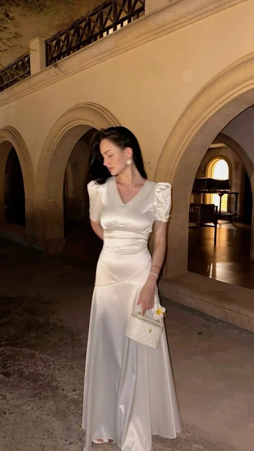 Elegant A-Line V-Neck Puff-Sleeve Ruched Floor-Length Evening Dress