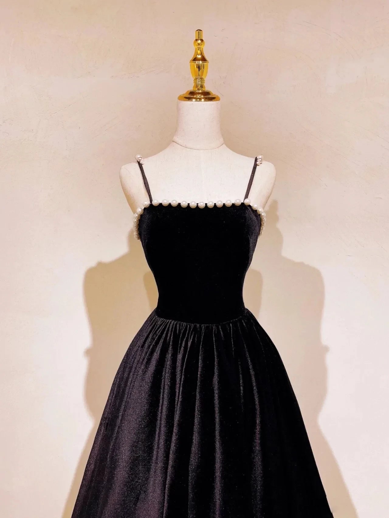 Elegant A-line Square Neck Spaghetti Strap Sleeveless Pearl Trim Floor Length Prom Dress