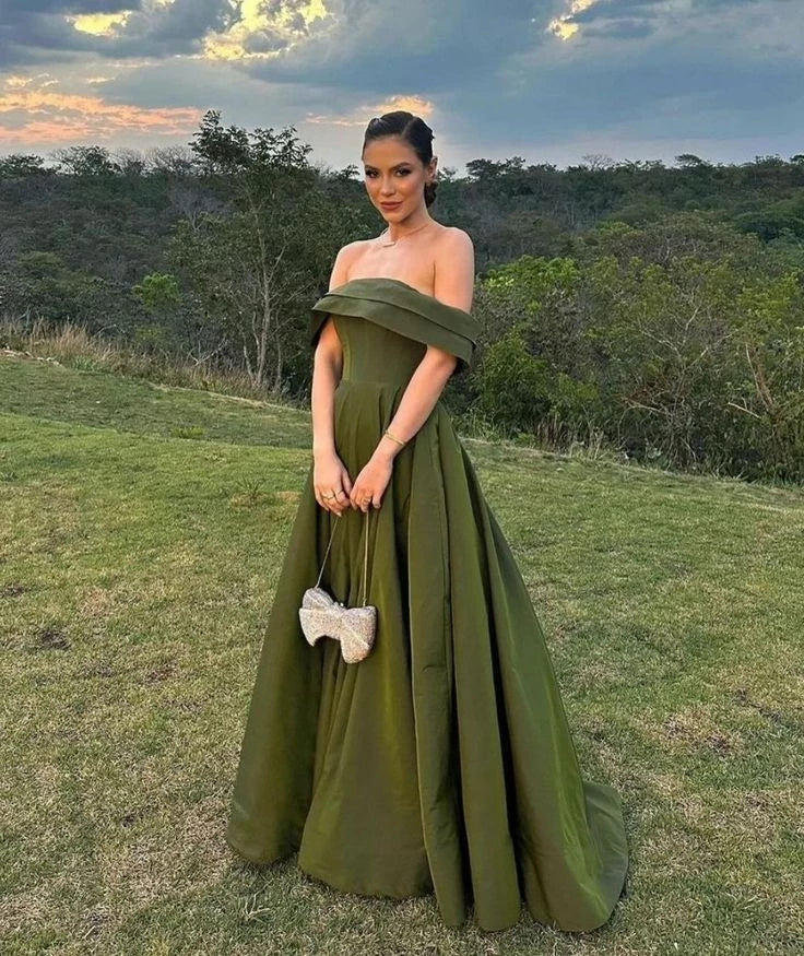 Elegant Ball-Gown Off-The-Shoulder Sleeveless Zipper-Back Trained-Hem Floor-Length Prom Dress
