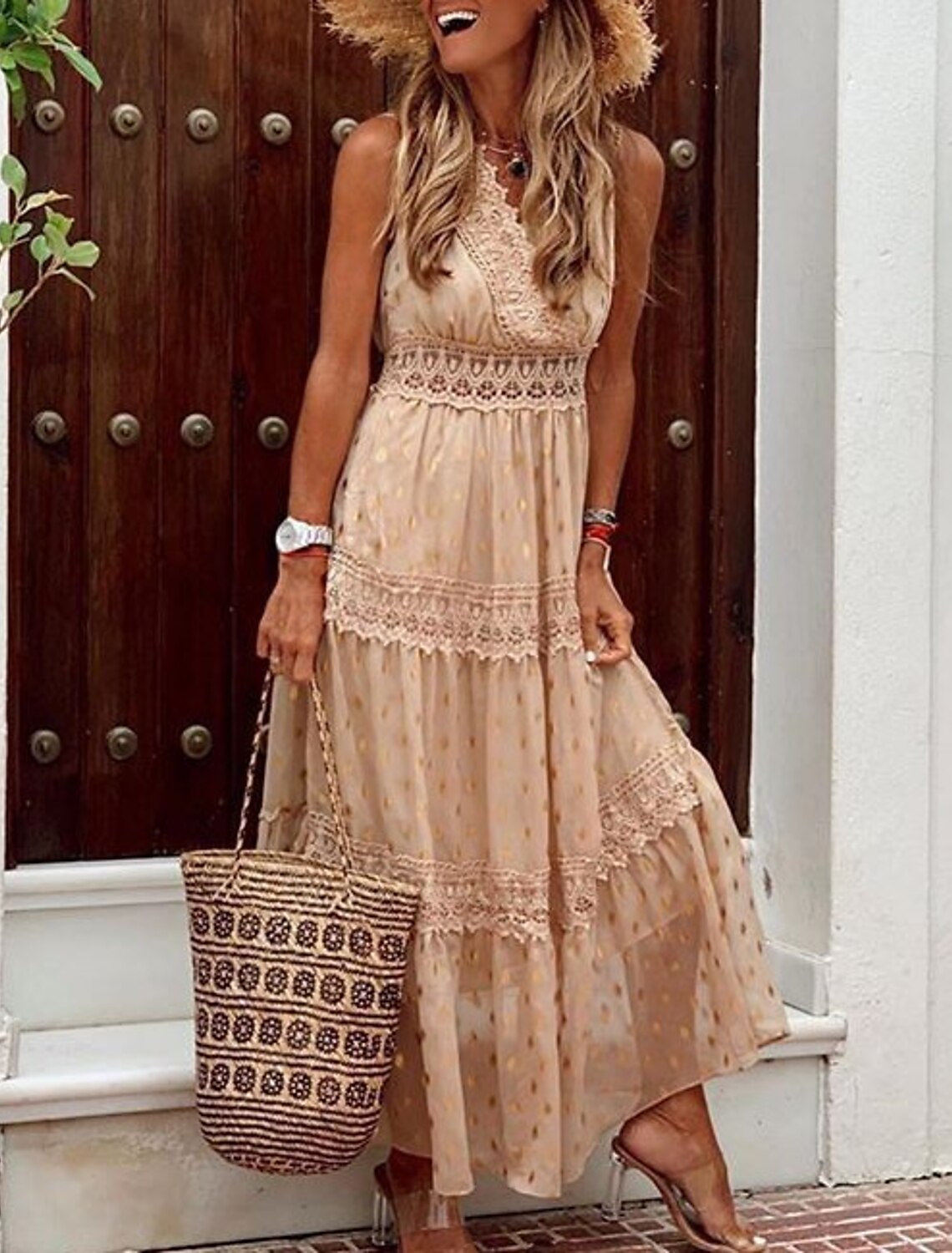 Elegant Boho Beach Little White A-Line Chiffon Wedding Dress.