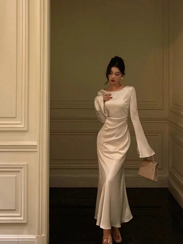 Elegant Mermaid Boat Neck Long-Sleeve Open Back Ruched Satin Evening Dress