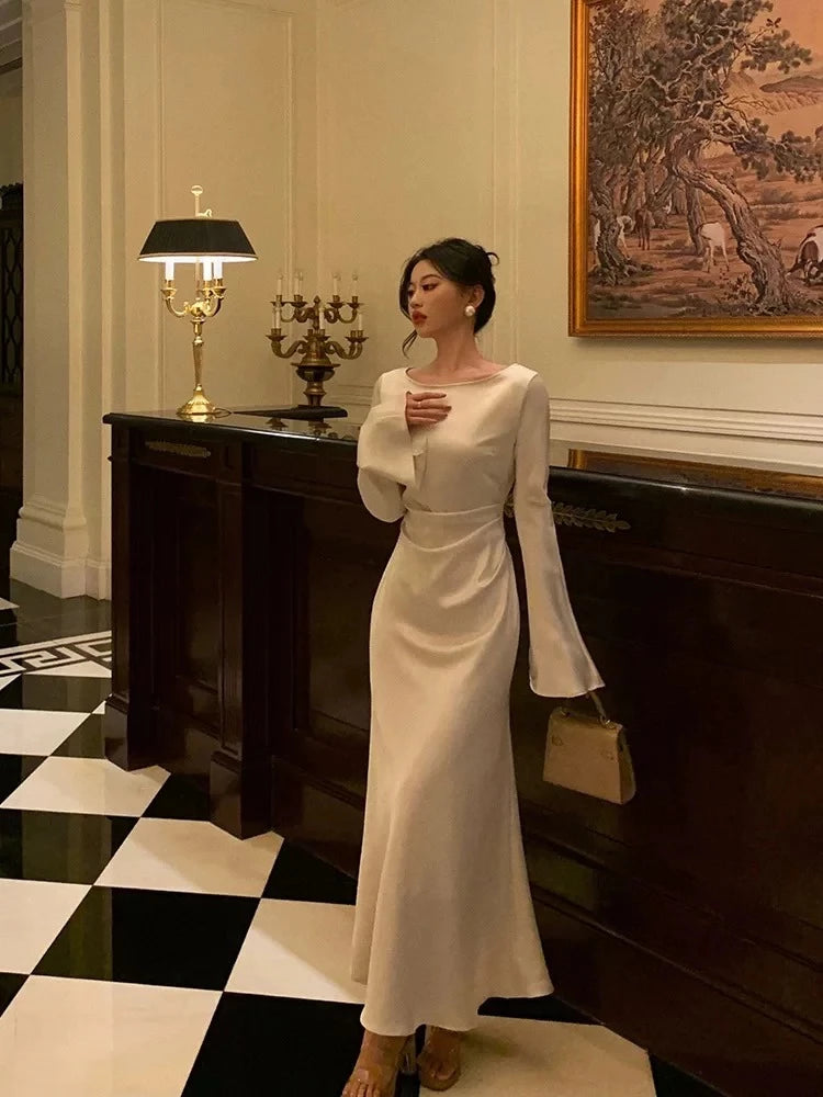 Elegant Mermaid Boat Neck Long-Sleeve Open Back Ruched Satin Evening Dress