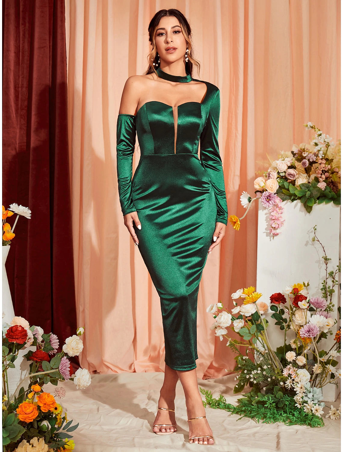 Elegant Mermaid One-Shoulder Long Sleeve Satin Ruched Slit Party Dress.