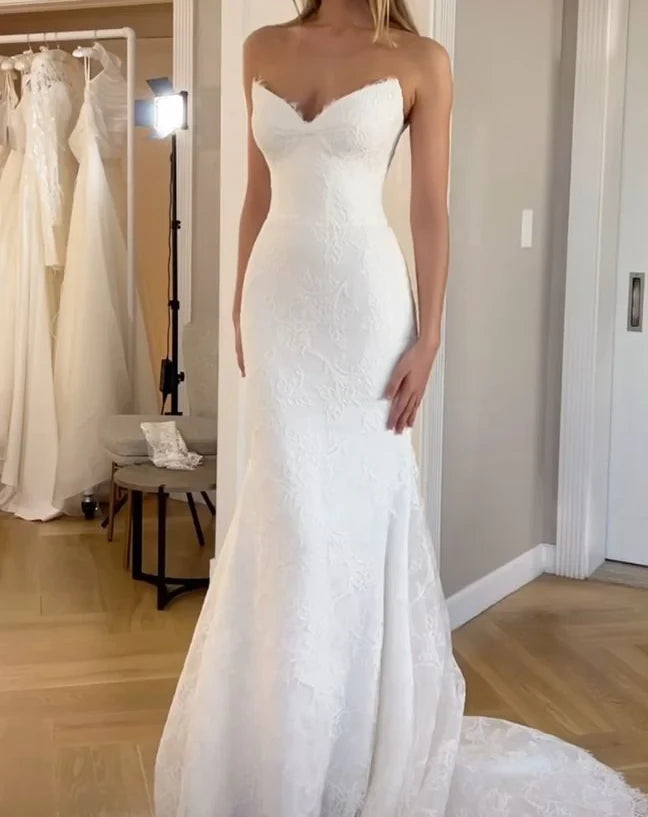 Elegant Mermaid Strapless Neck Sleeveless Open Back Lace Overlay Train Evening Dress