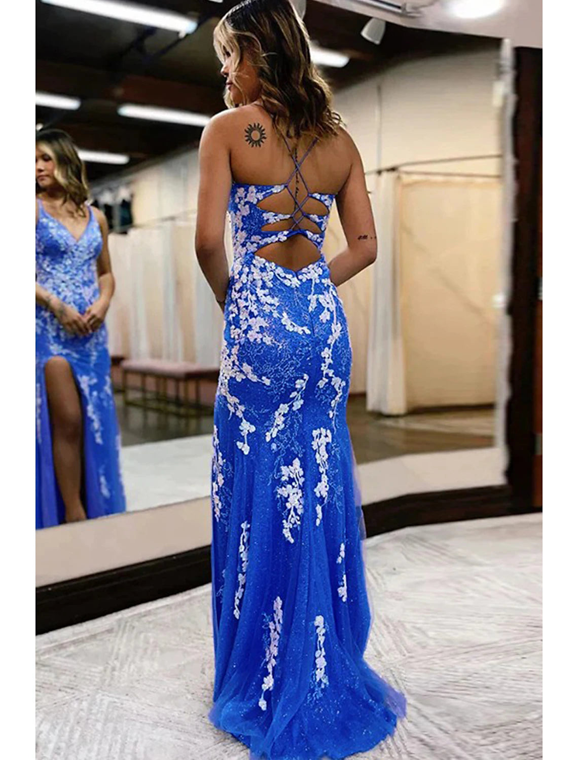 Elegant Mermaid V-Neck Open Back Tulle Applique Prom Dress with Slit.
